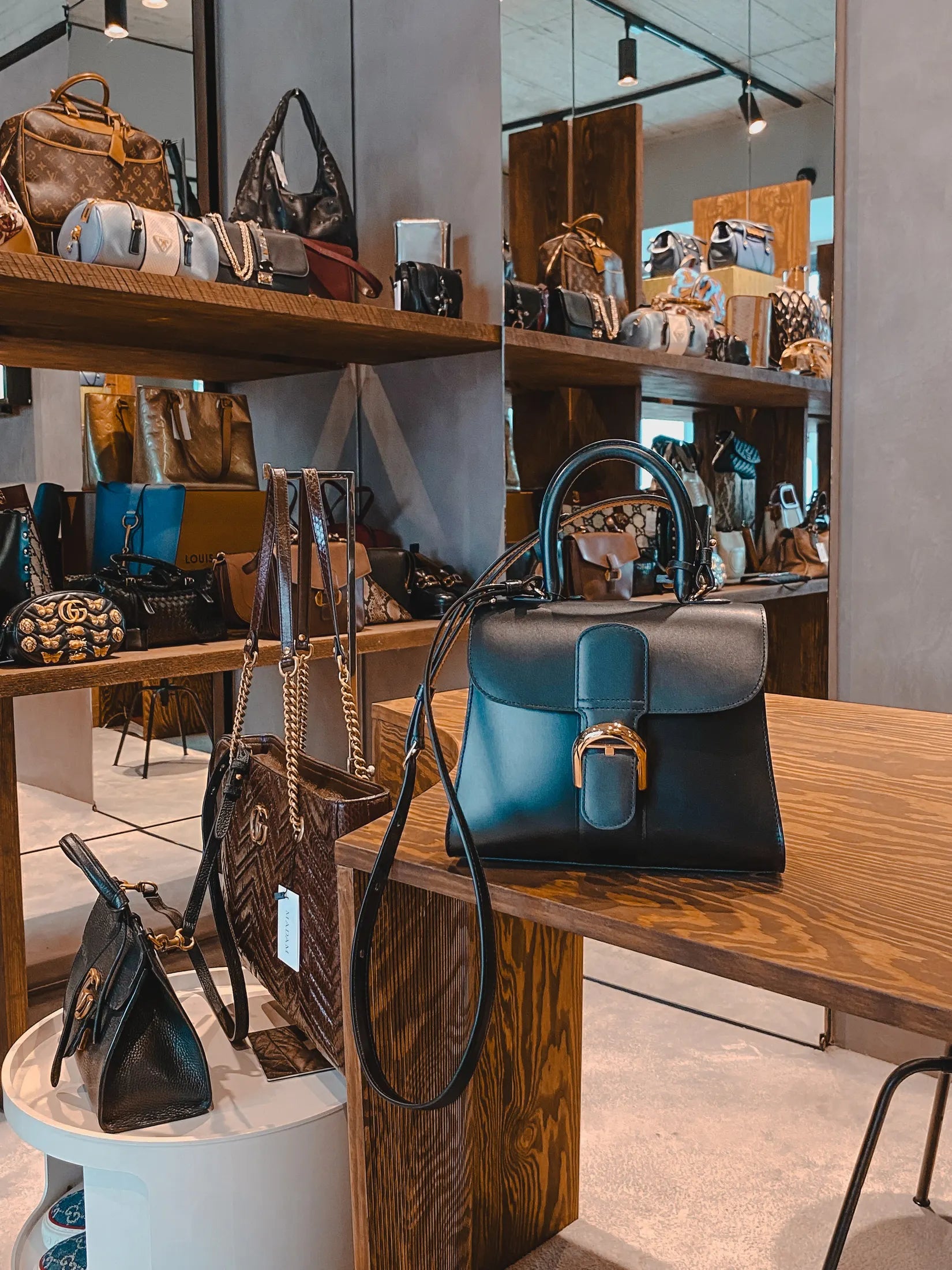 Delvaux Brillant MM - Main Image