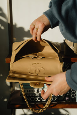 Chanel Vintage Medium Beige Chevron Bag – 1991