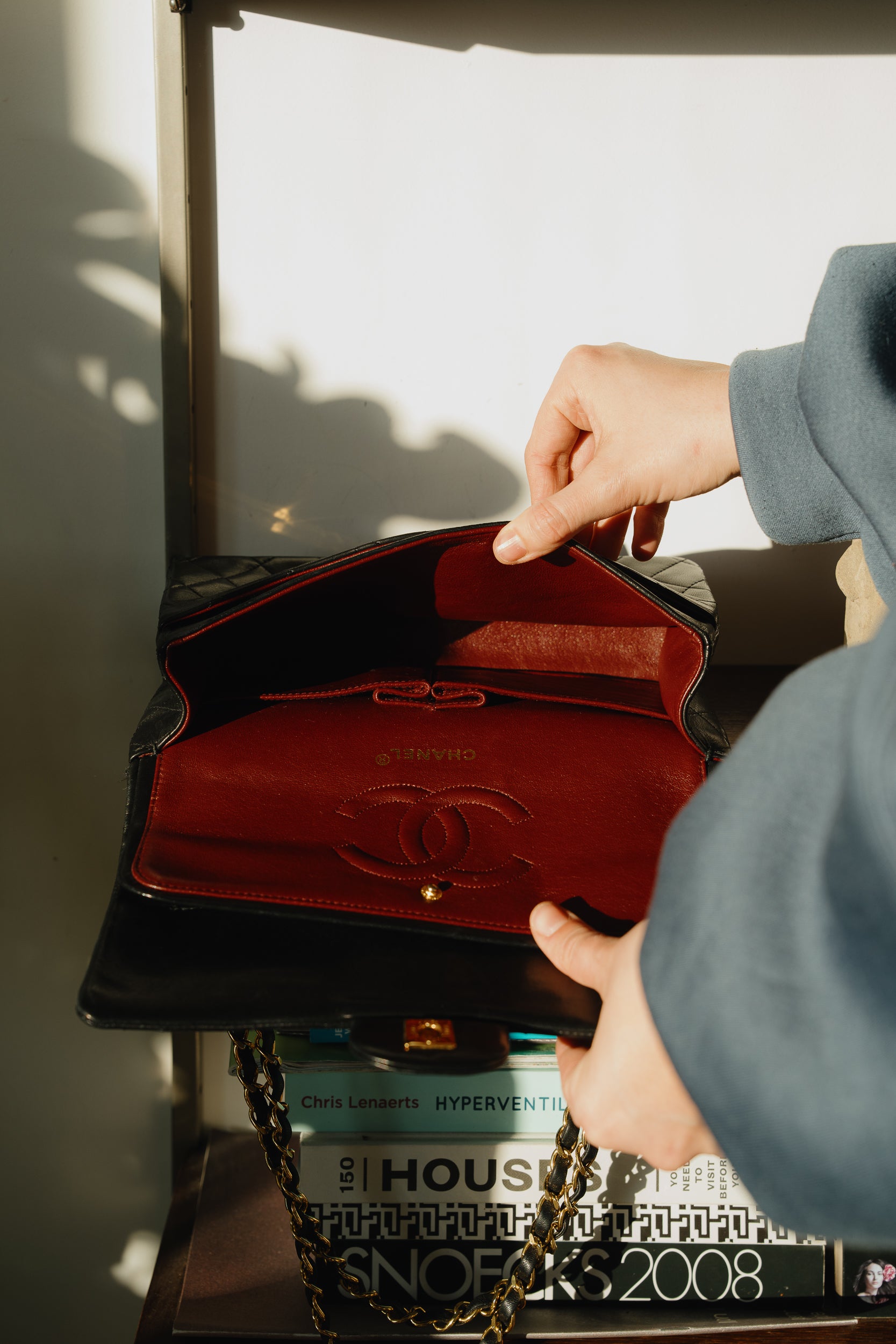 Chanel Vintage Medium Classic Flap – Black 1991