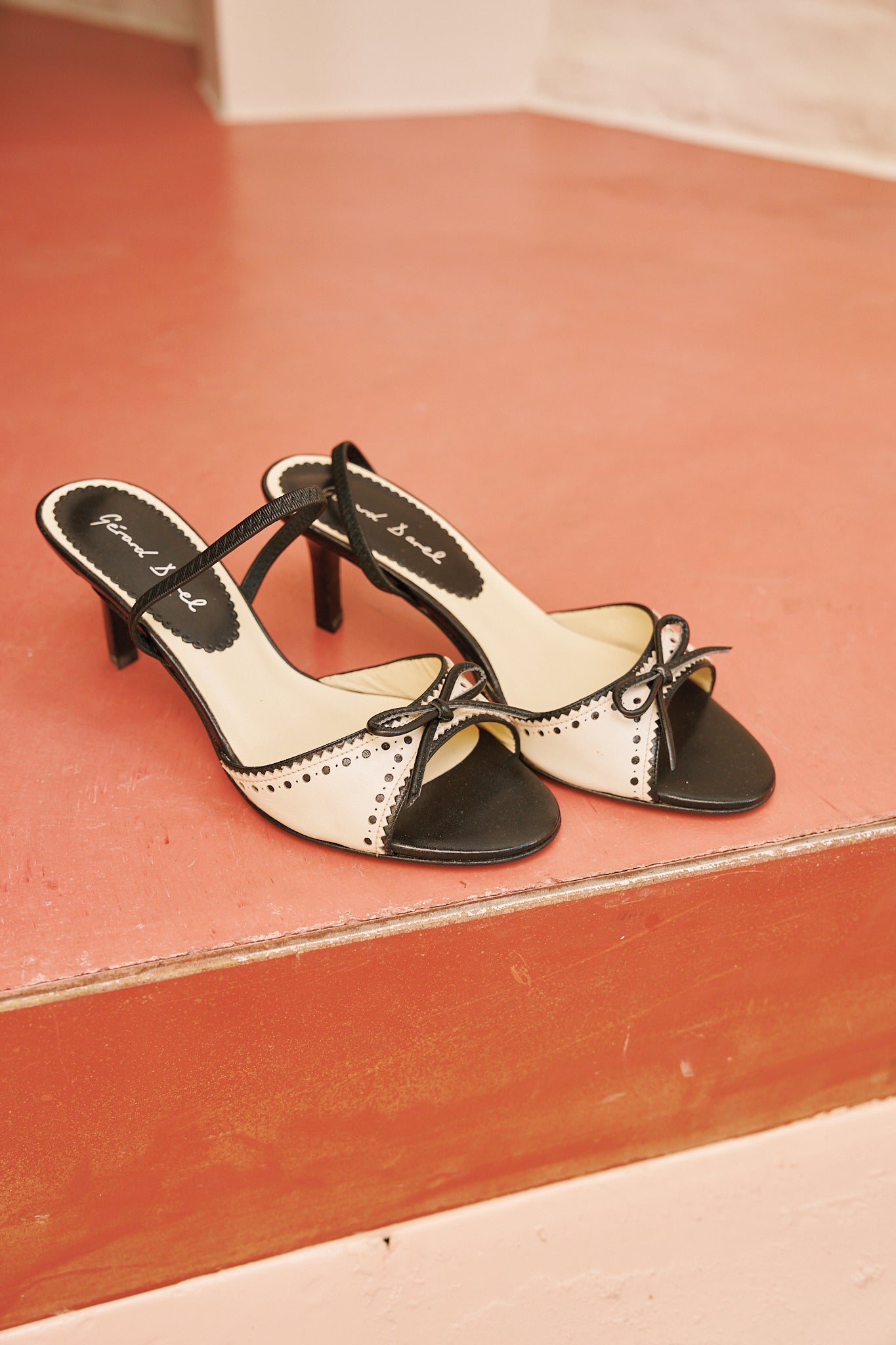 Gerard Darel Heels