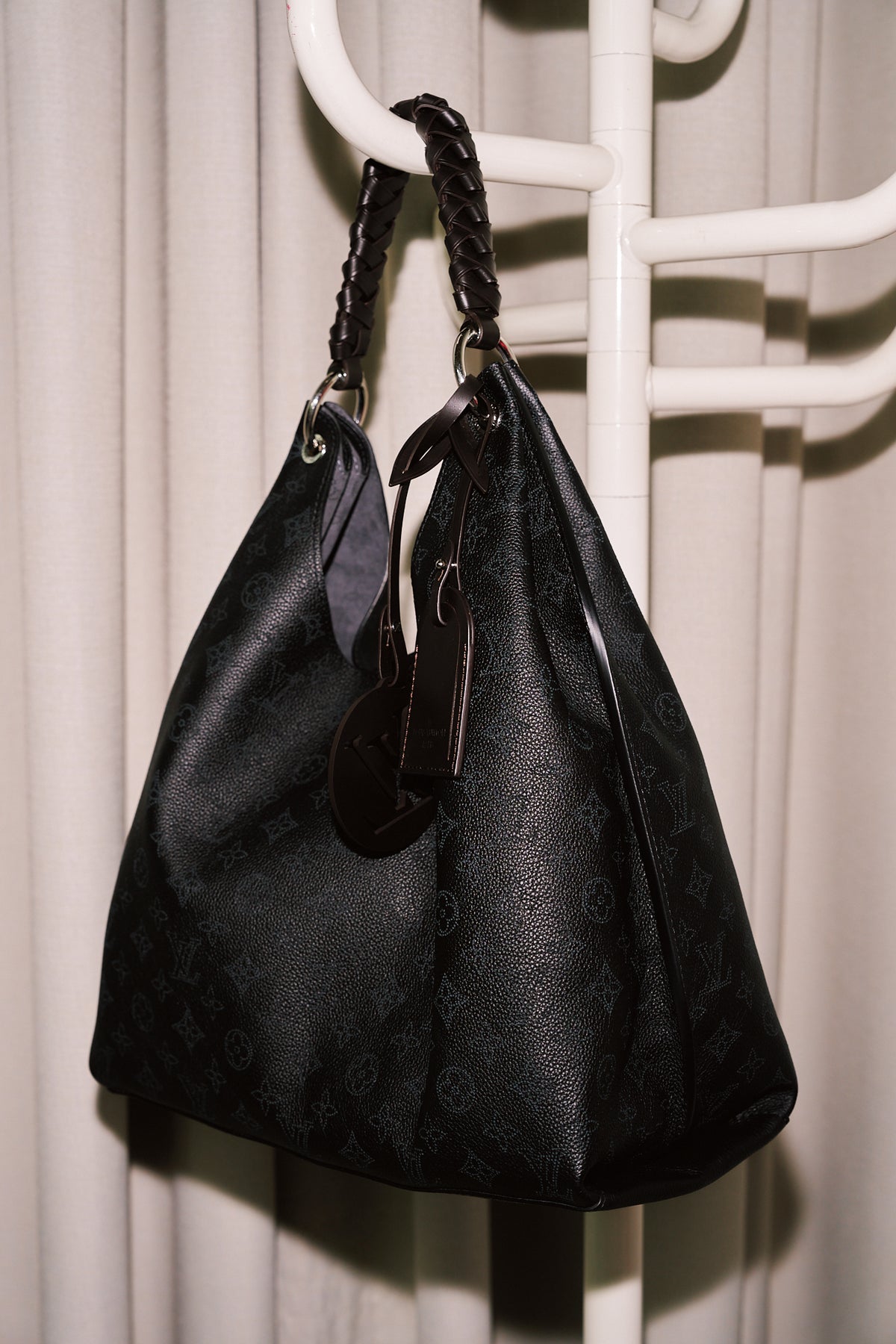 Louis Vuitton Carmel Mahina Noir