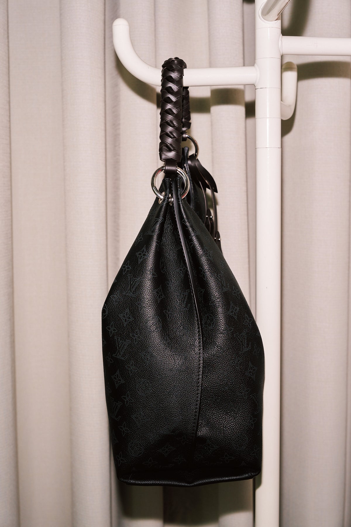 Louis Vuitton Carmel Mahina Noir