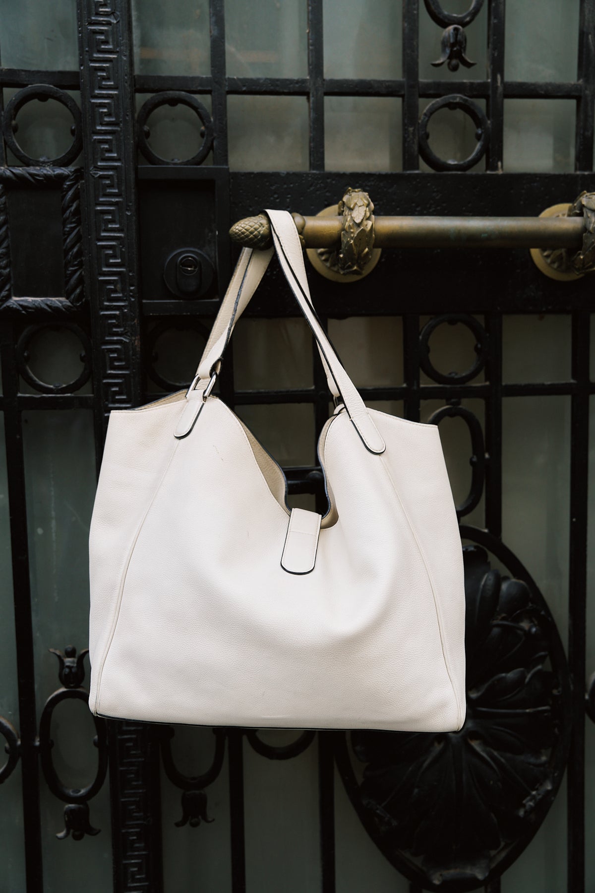 Delvaux Givry Besace