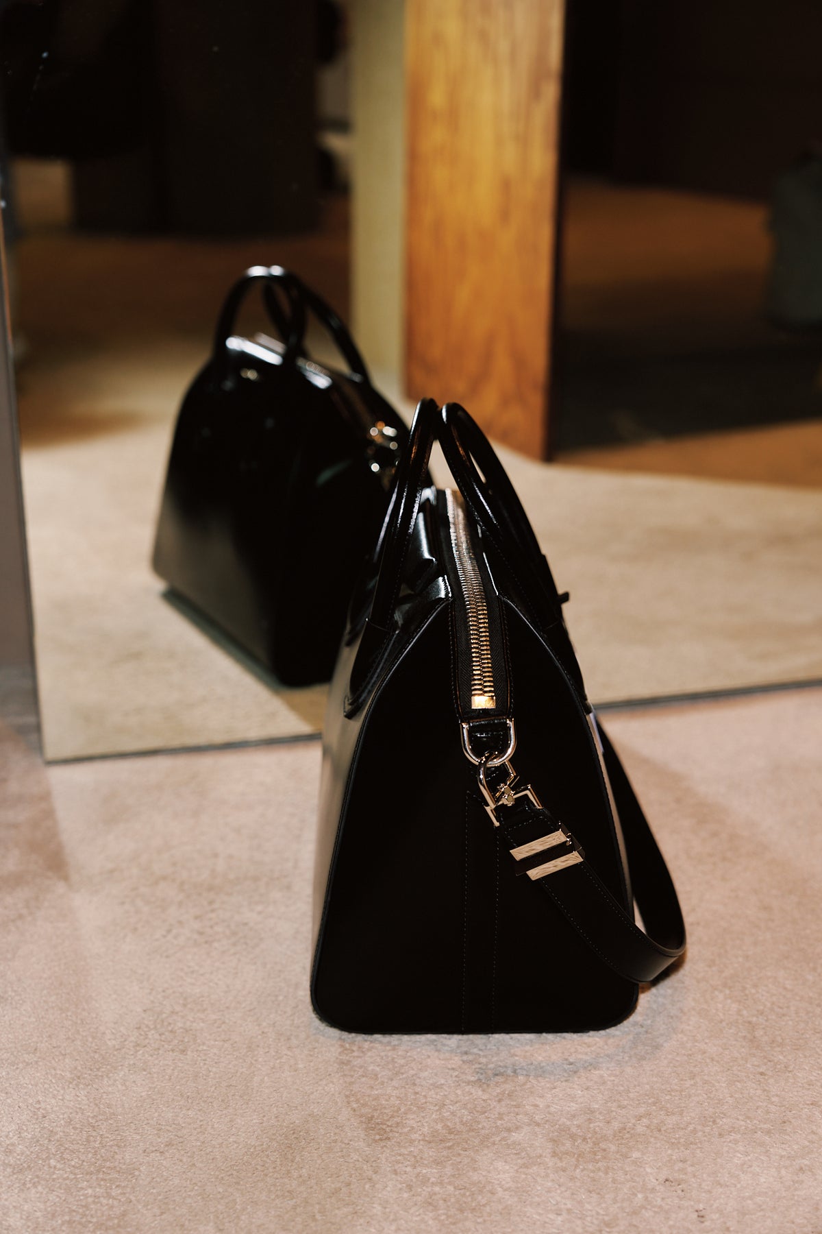 Givenchy Antigona Medium