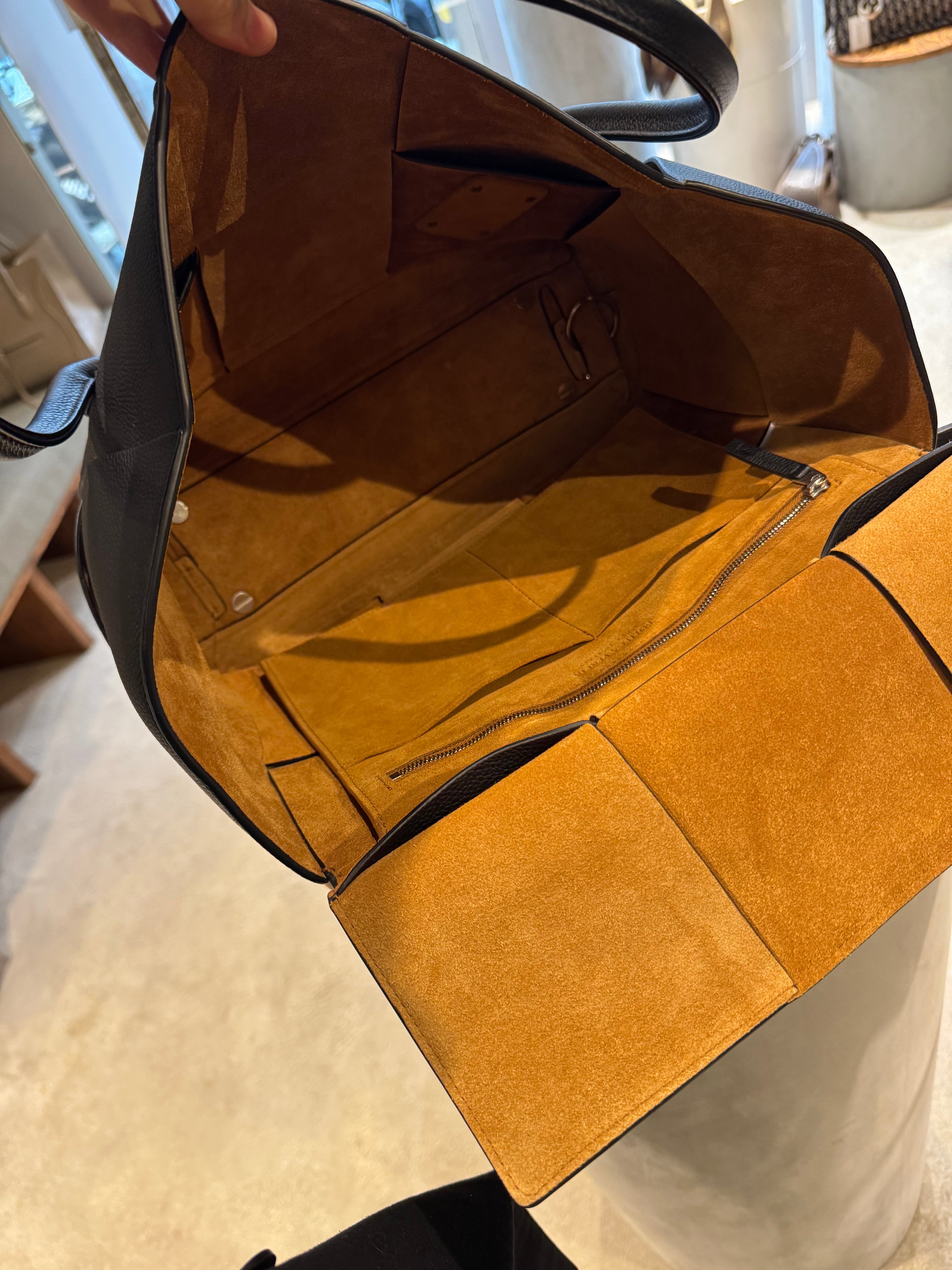 Bottega Veneta Black Large Arco Bag