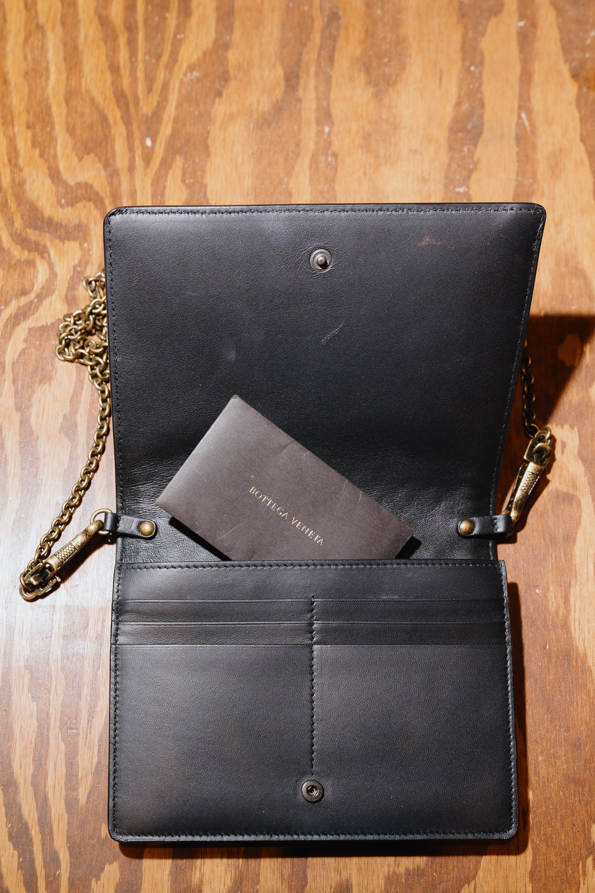 Bottega Veneta Wallet on Chain