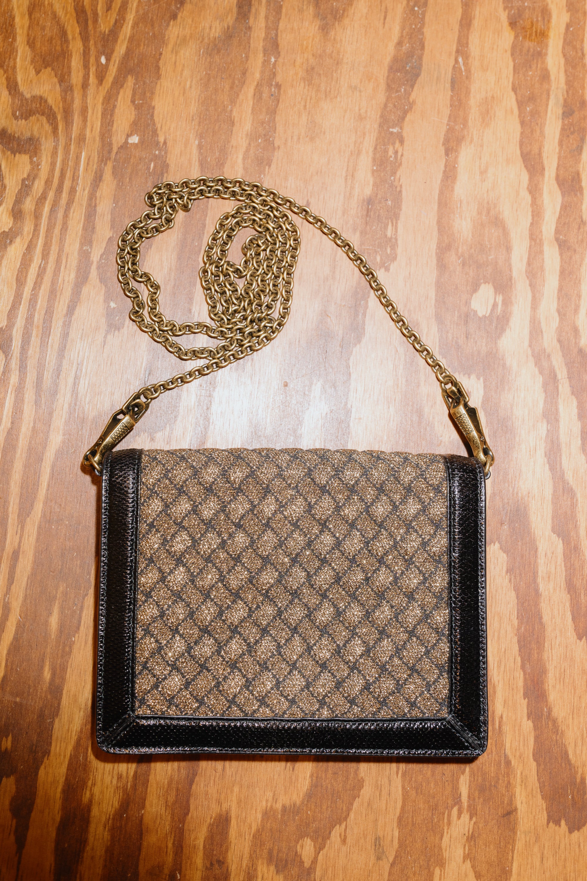 Bottega Veneta Wallet on Chain