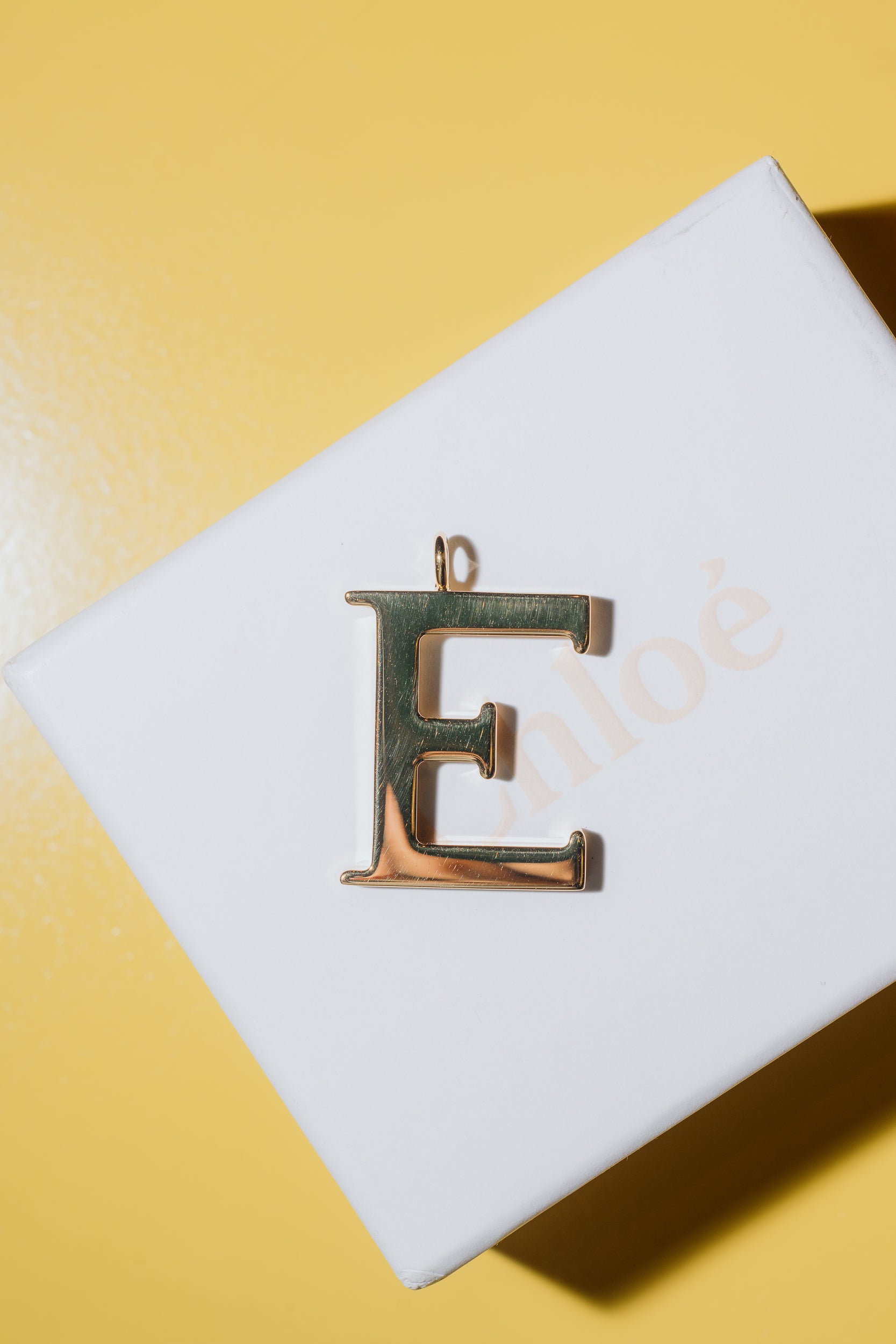 Chloé E Pendant
