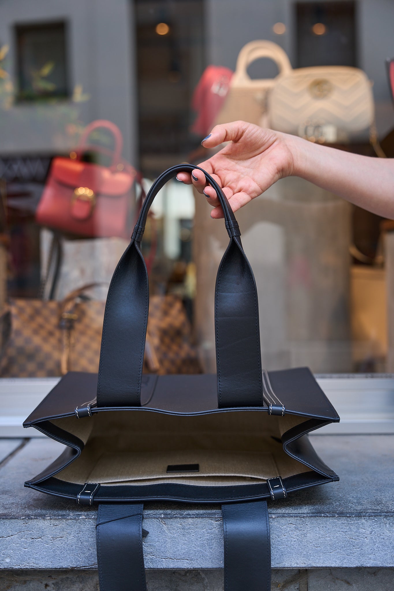 Chloé Woody Top Handle Bag
