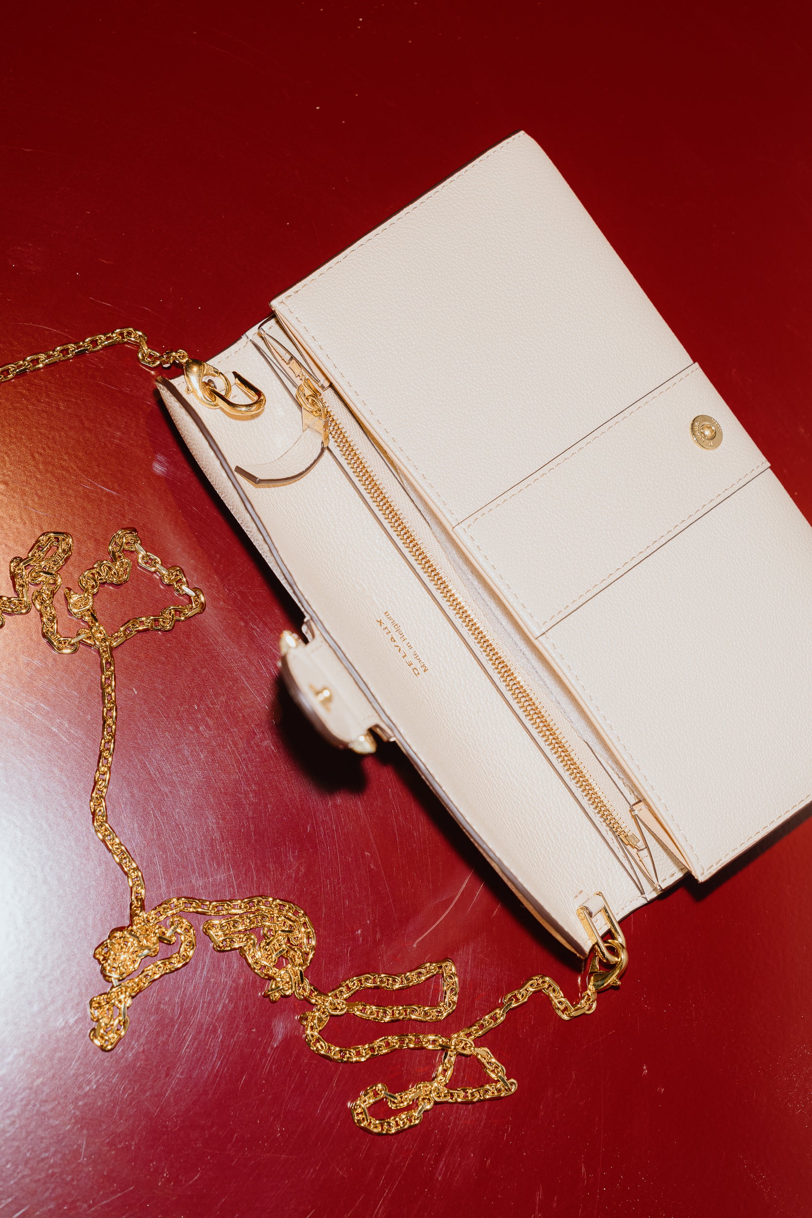 Delvaux Brillant Wallet On Chain in Soft Beige