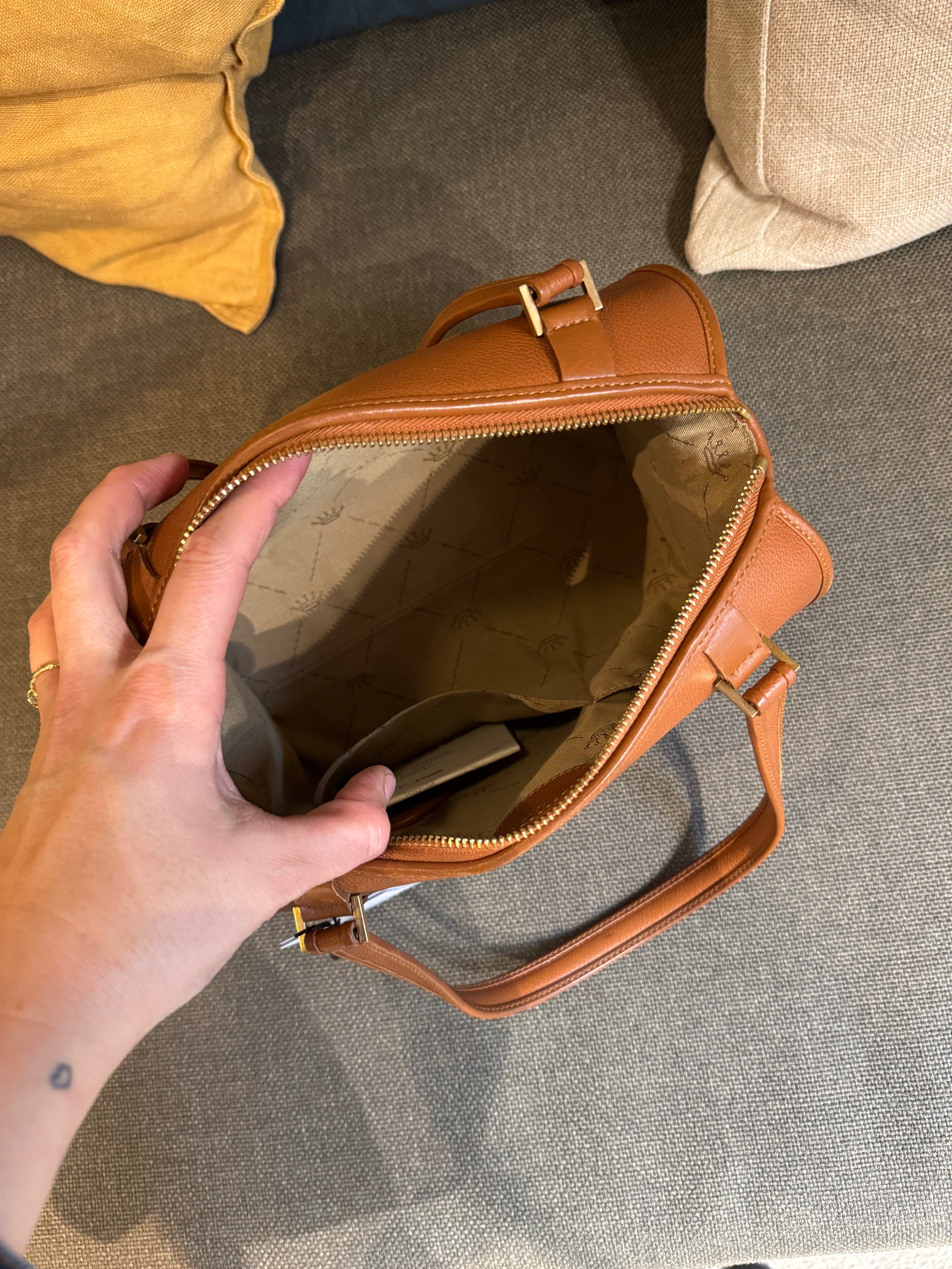 Delvaux Le Astrid MM - Camel