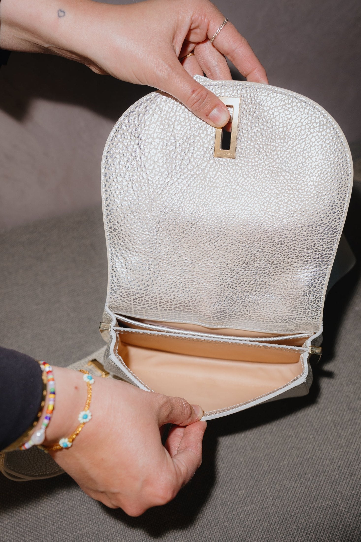 DELVAUX Le Mutin Crispy Calf トラベル ウォレット DELVAUX Le Mutin Crispy Calf トラベル ウォレットの通販 by CYCLE