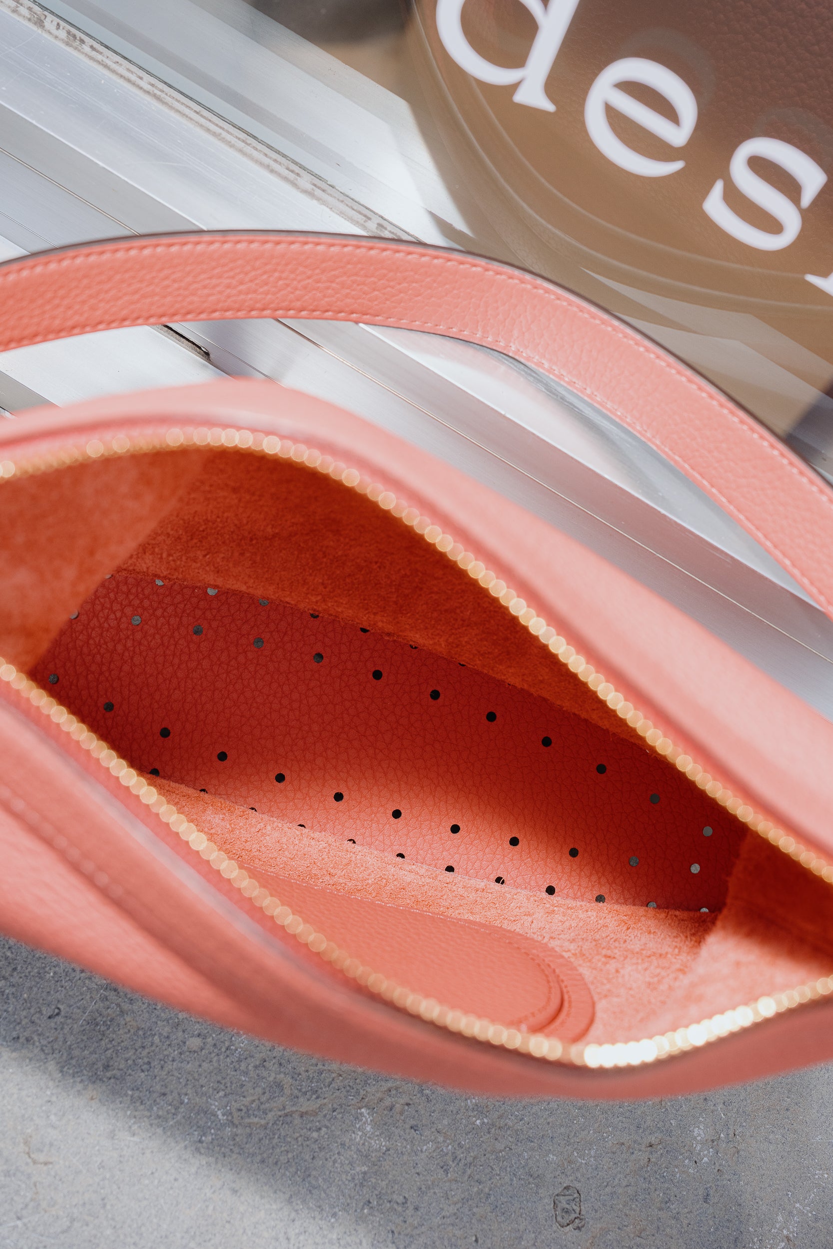 Delvaux Pin Swing Taurillon Soft - Blushy Pink