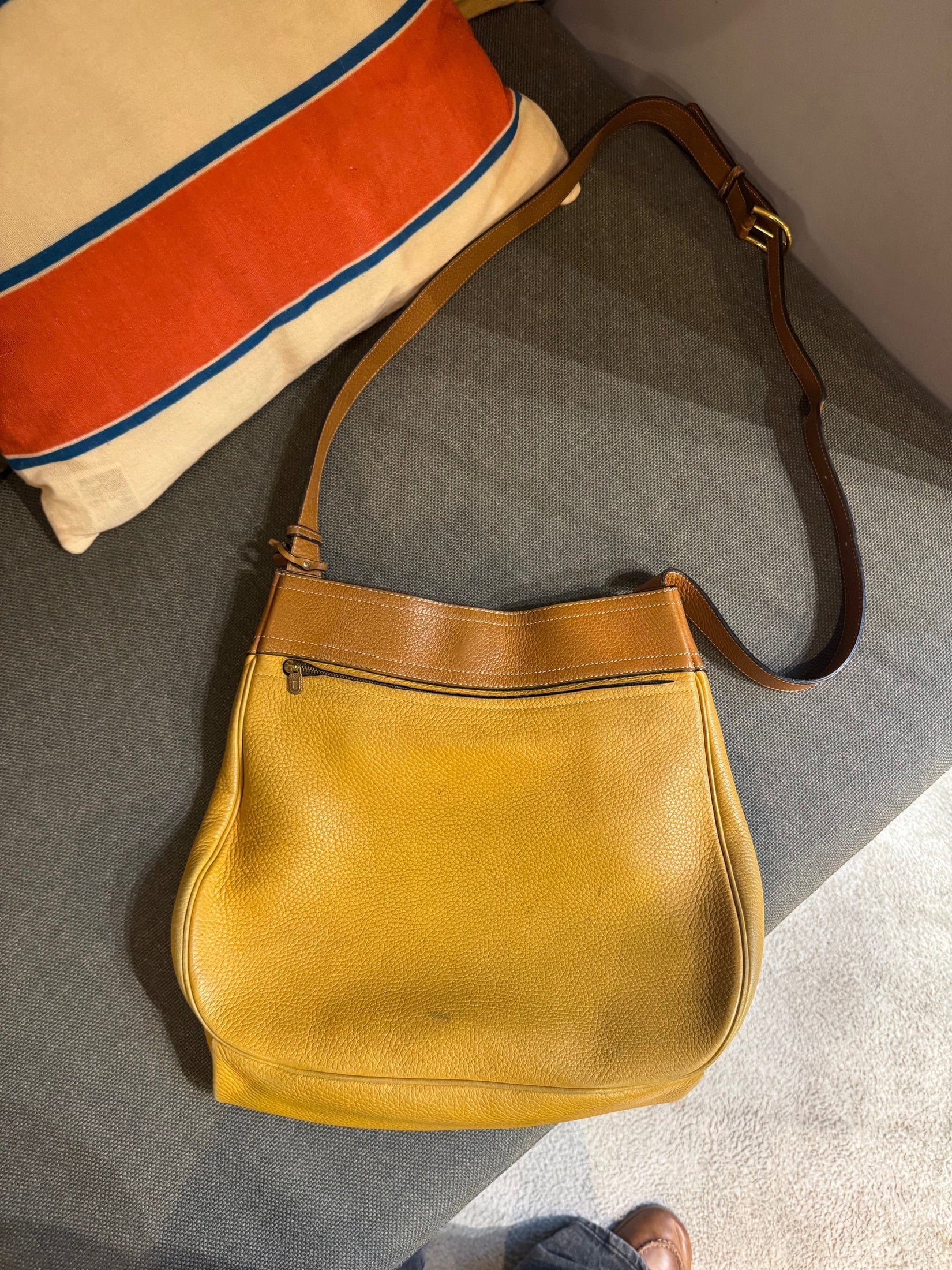 Delvaux Souverain Bicolor