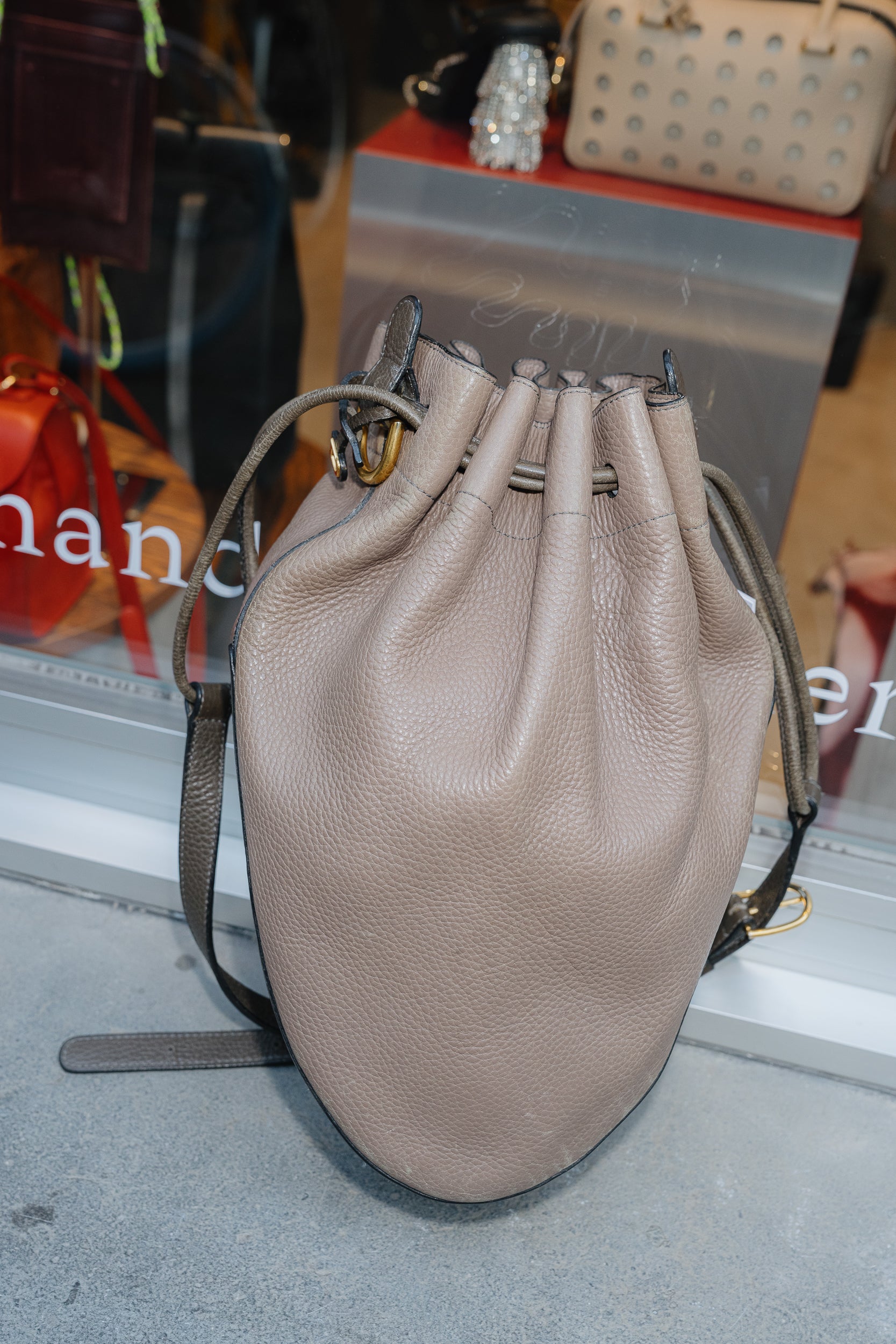 Delvaux Taupe Tabarin MM