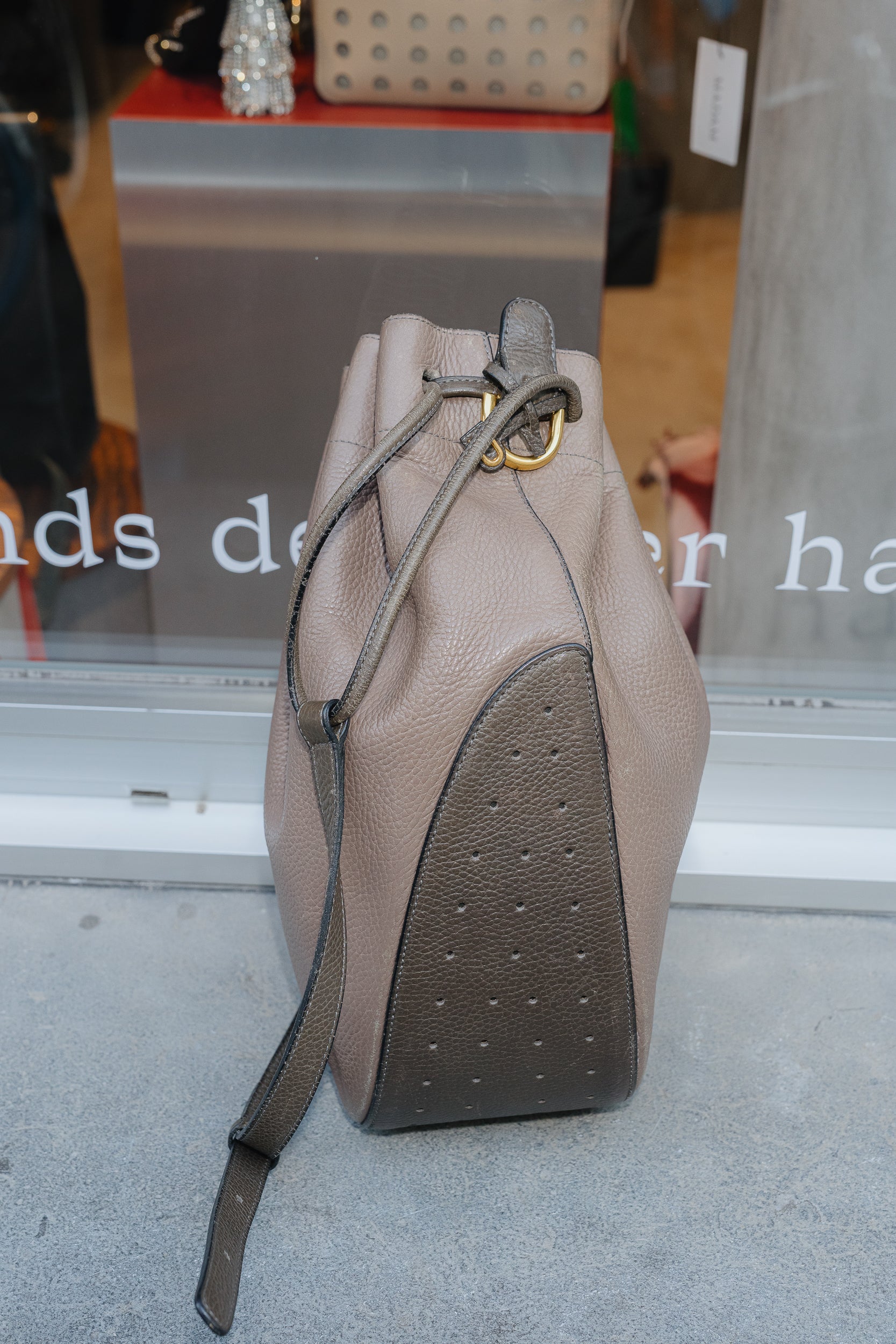 Delvaux Taupe Tabarin MM