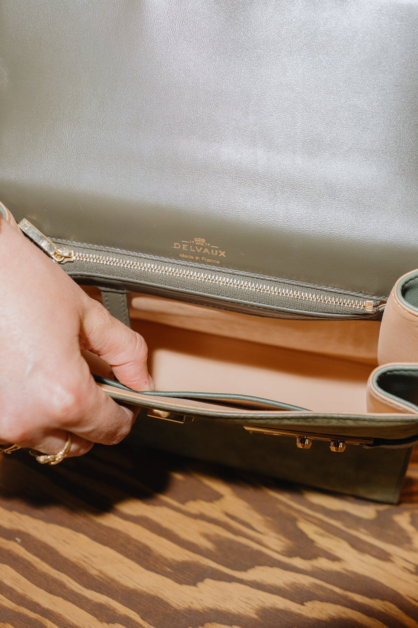 Delvaux Tempête MM – Limited Edition in Box Calf and Suede in Stunning Green