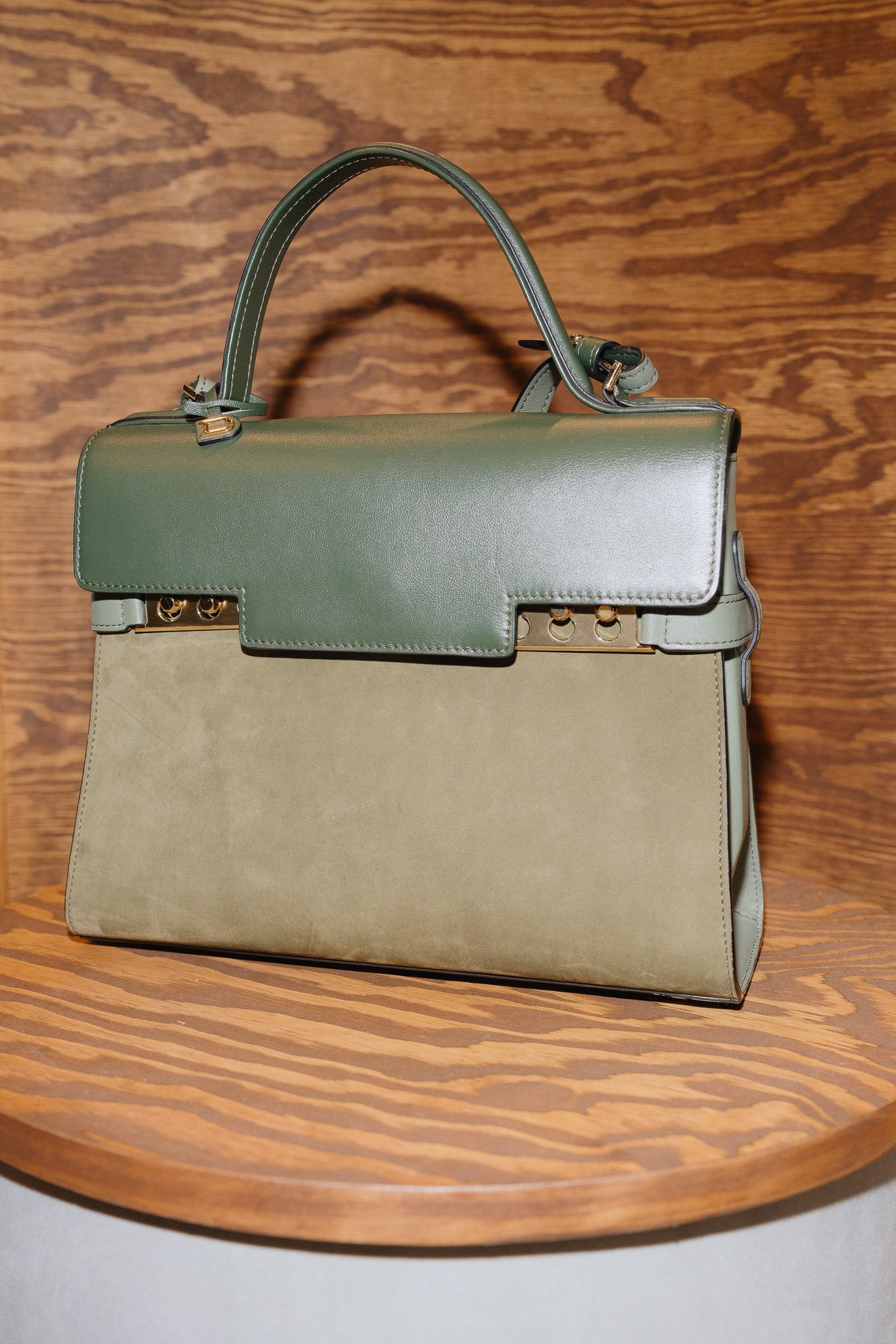 Delvaux Tempête MM – Limited Edition in Box Calf and Suede in Stunning Green