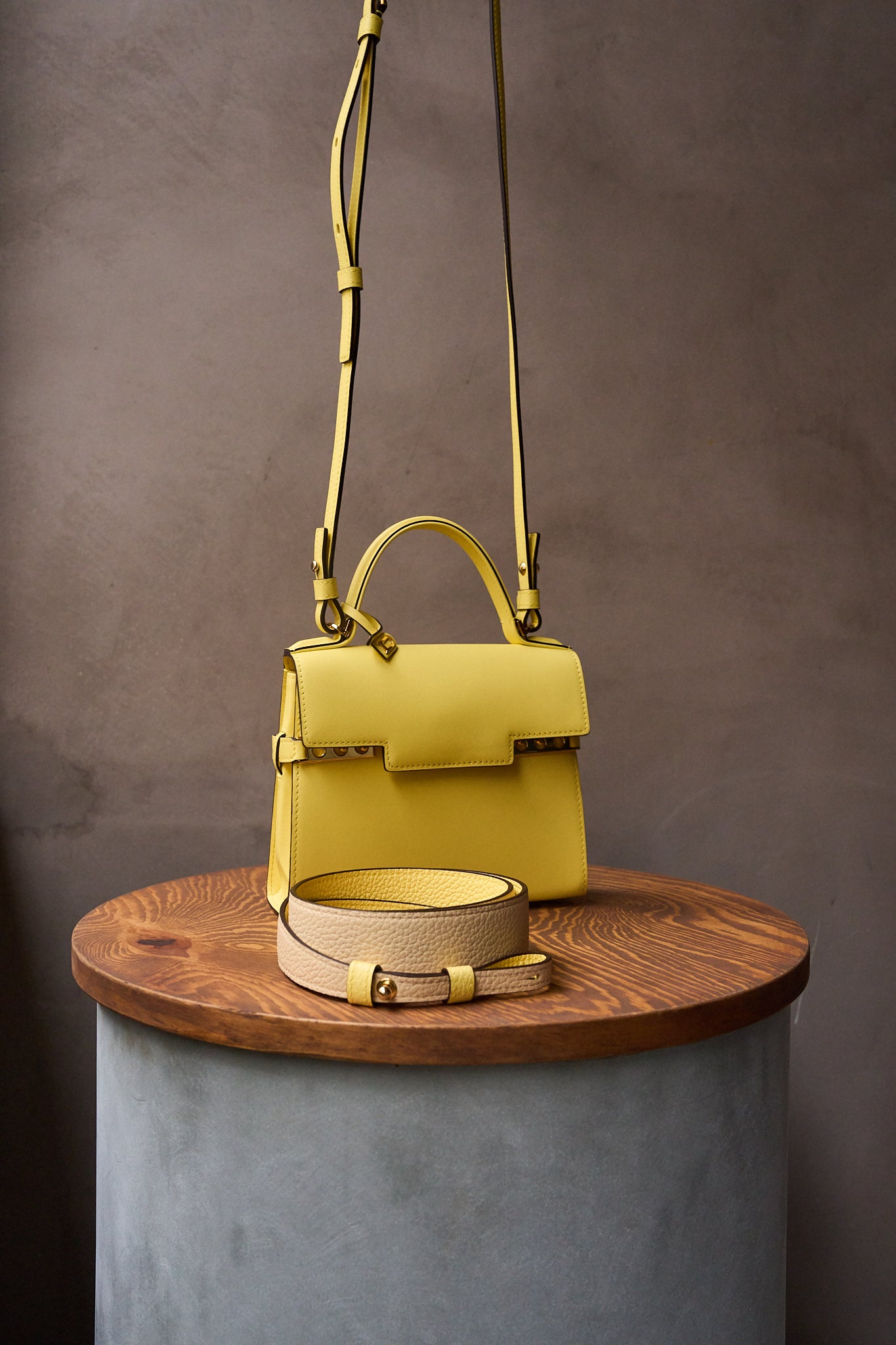 Delvaux Tempête Small In Soft Yellow