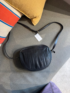 Delvaux Vintage Tressé Crossbody