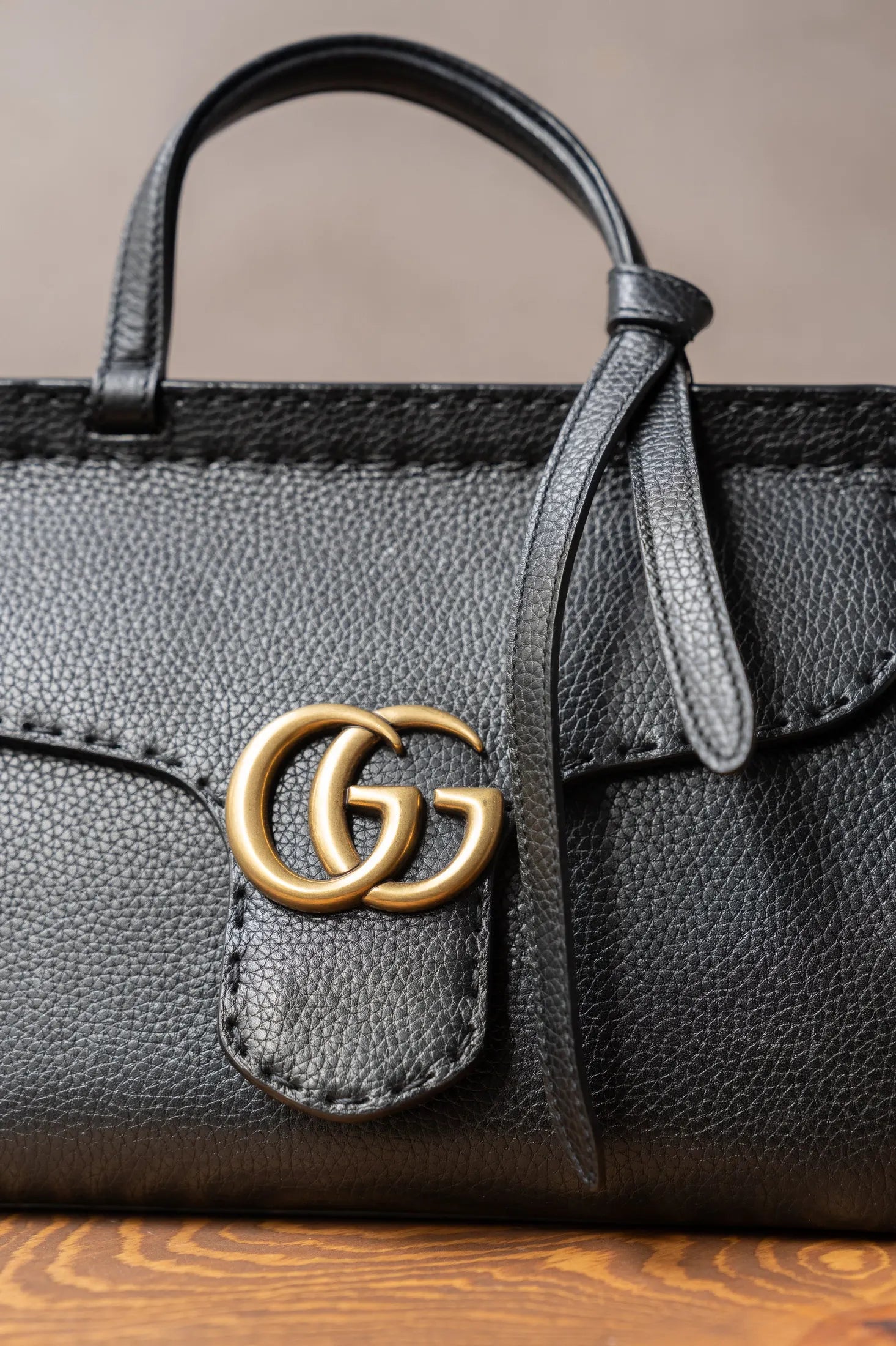 Gg marmont leather top handle mini bag sales