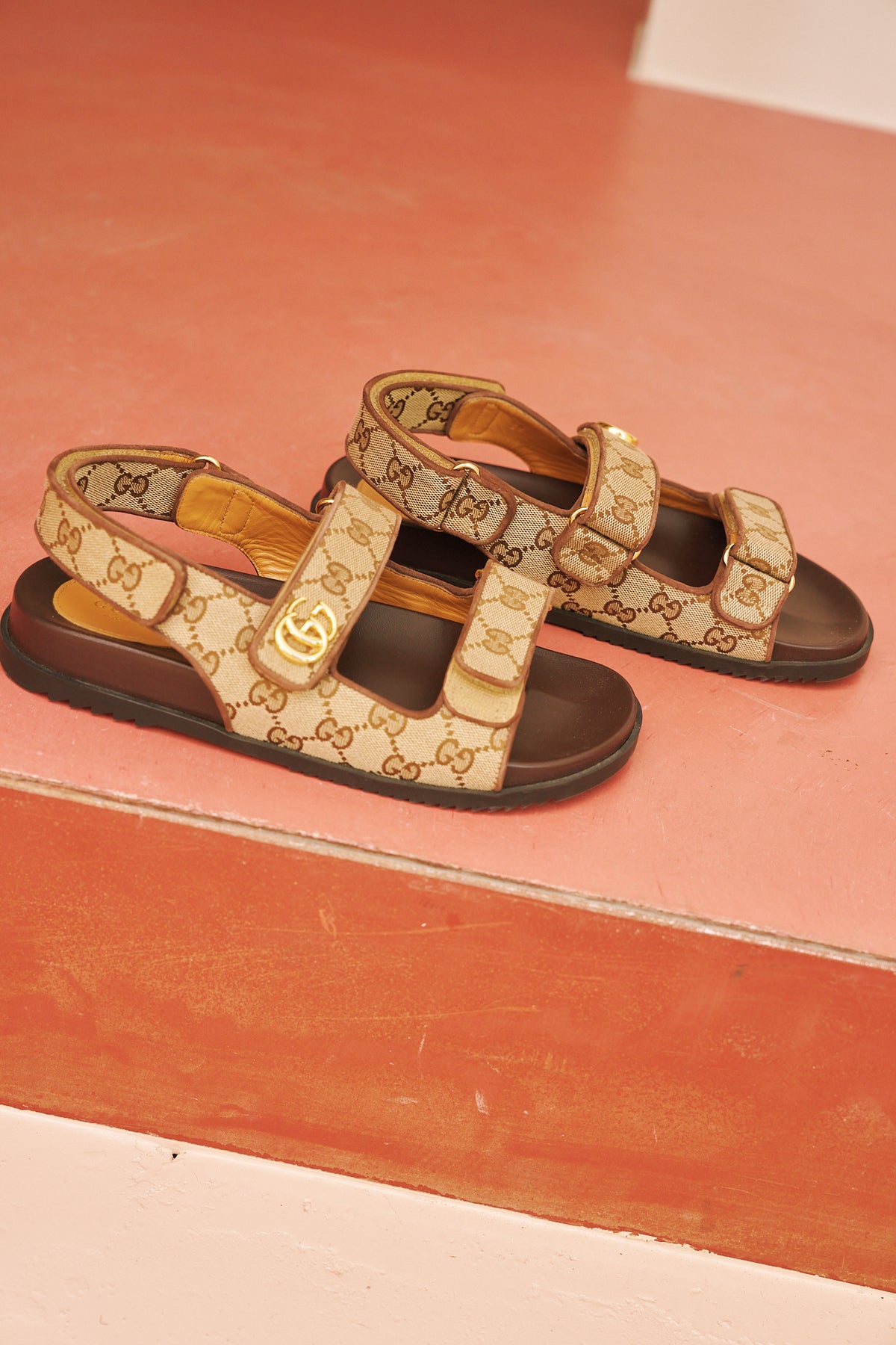 Gucci Moritz Monogram Easy Sandals