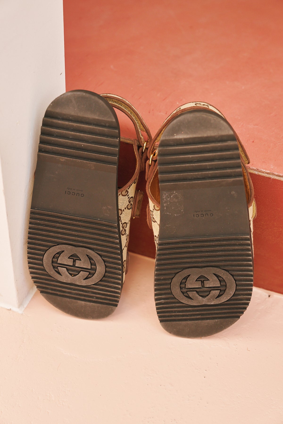 Gucci Moritz Monogram Easy Sandals