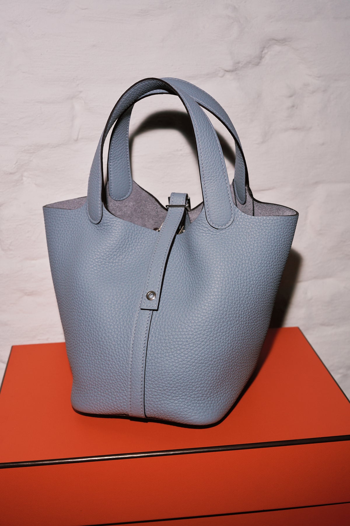 Hermès Picotin 18 – Taurillon Clémence Gris Pantin