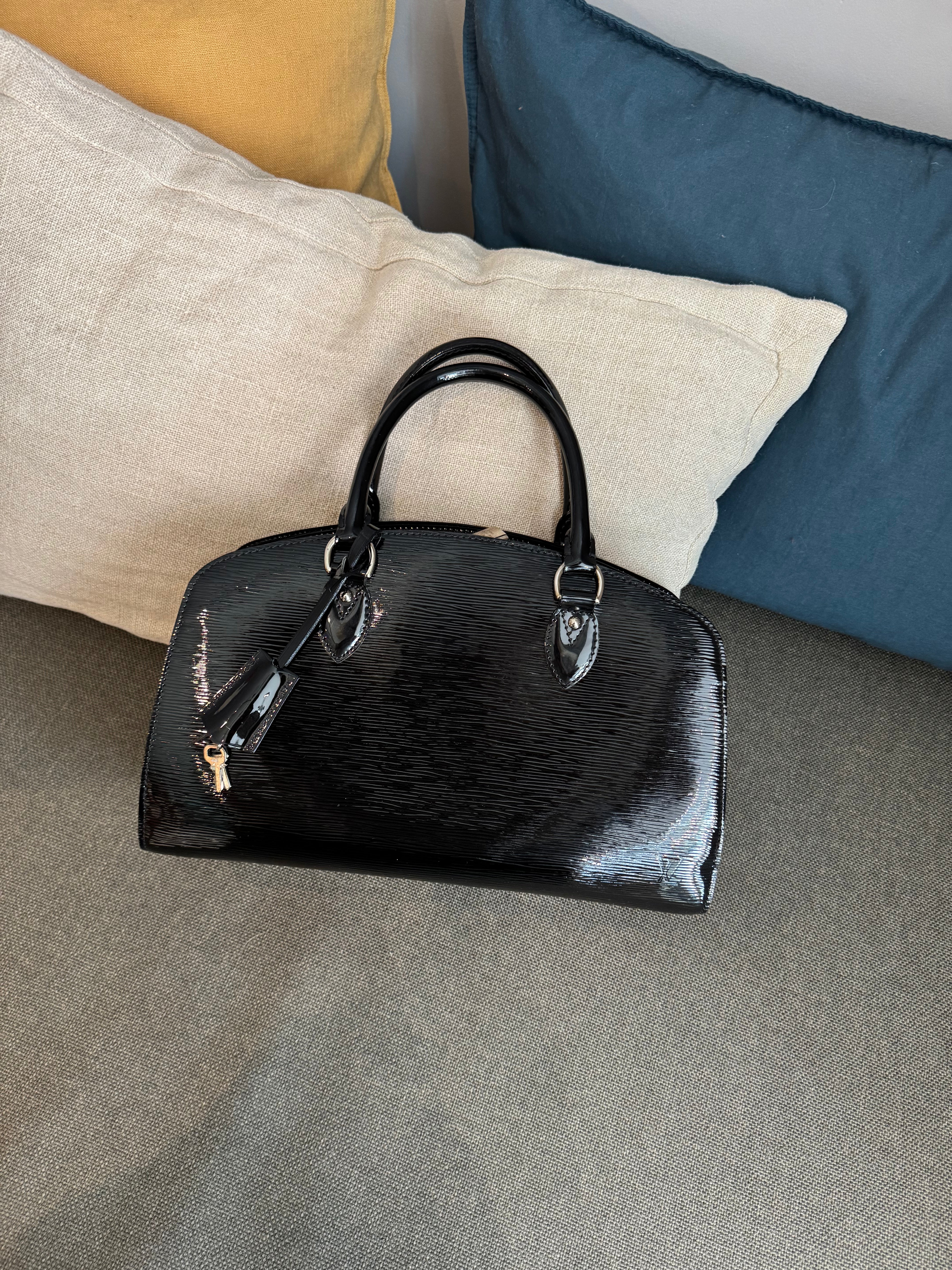 Louis Vuitton Pont Neuf GM