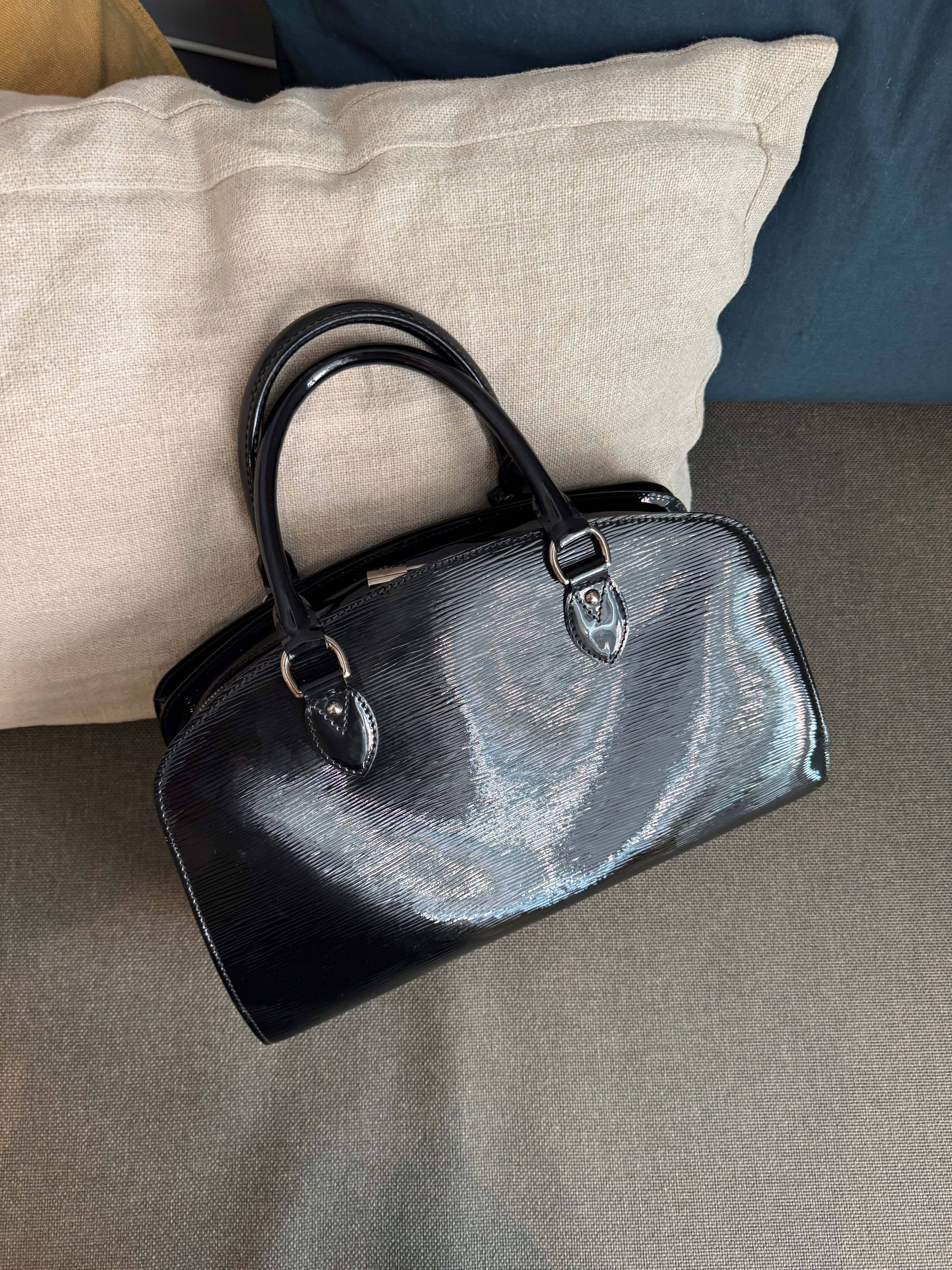 Louis Vuitton Pont Neuf GM