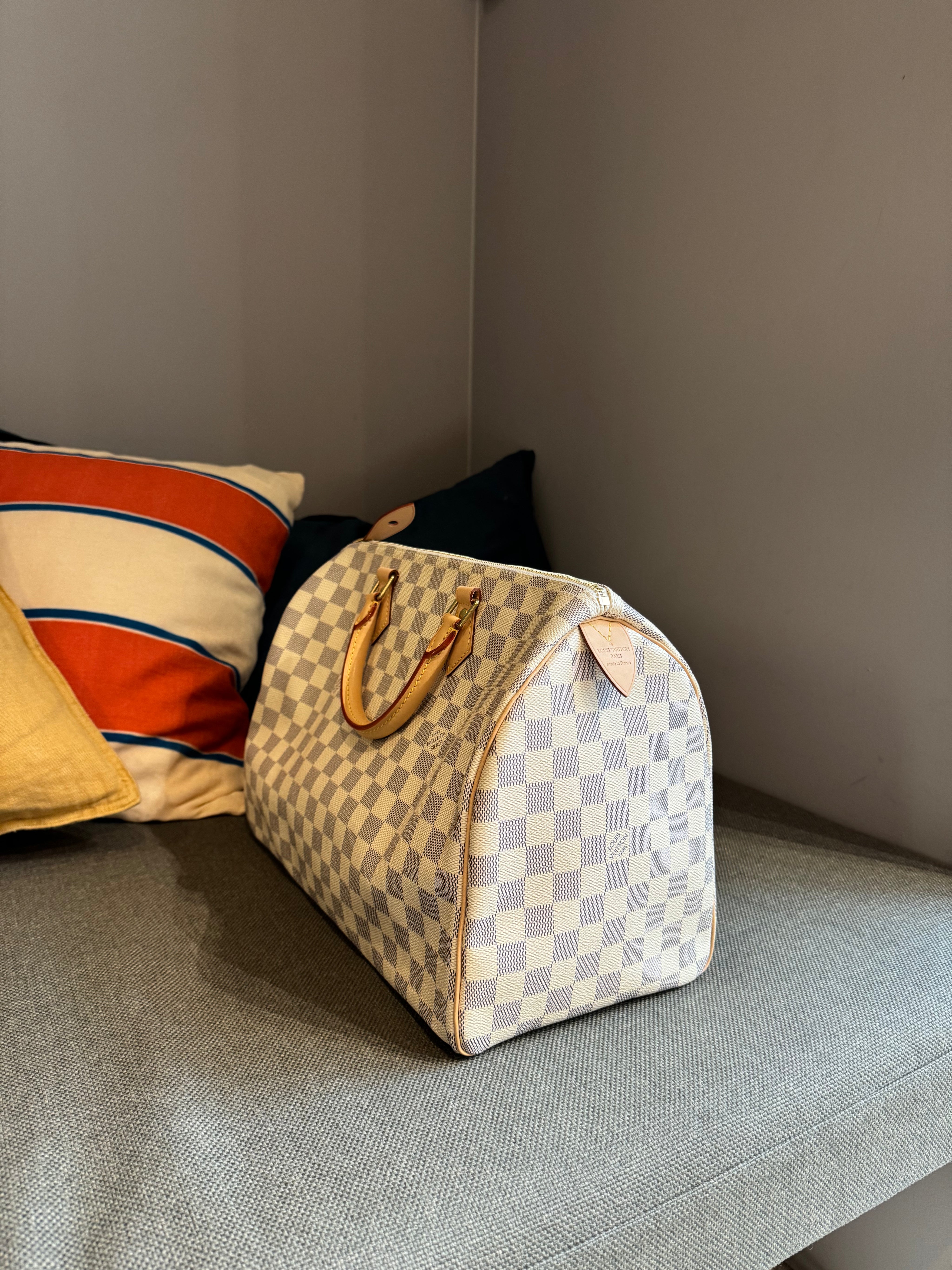 Louis Vuitton Speedy 35