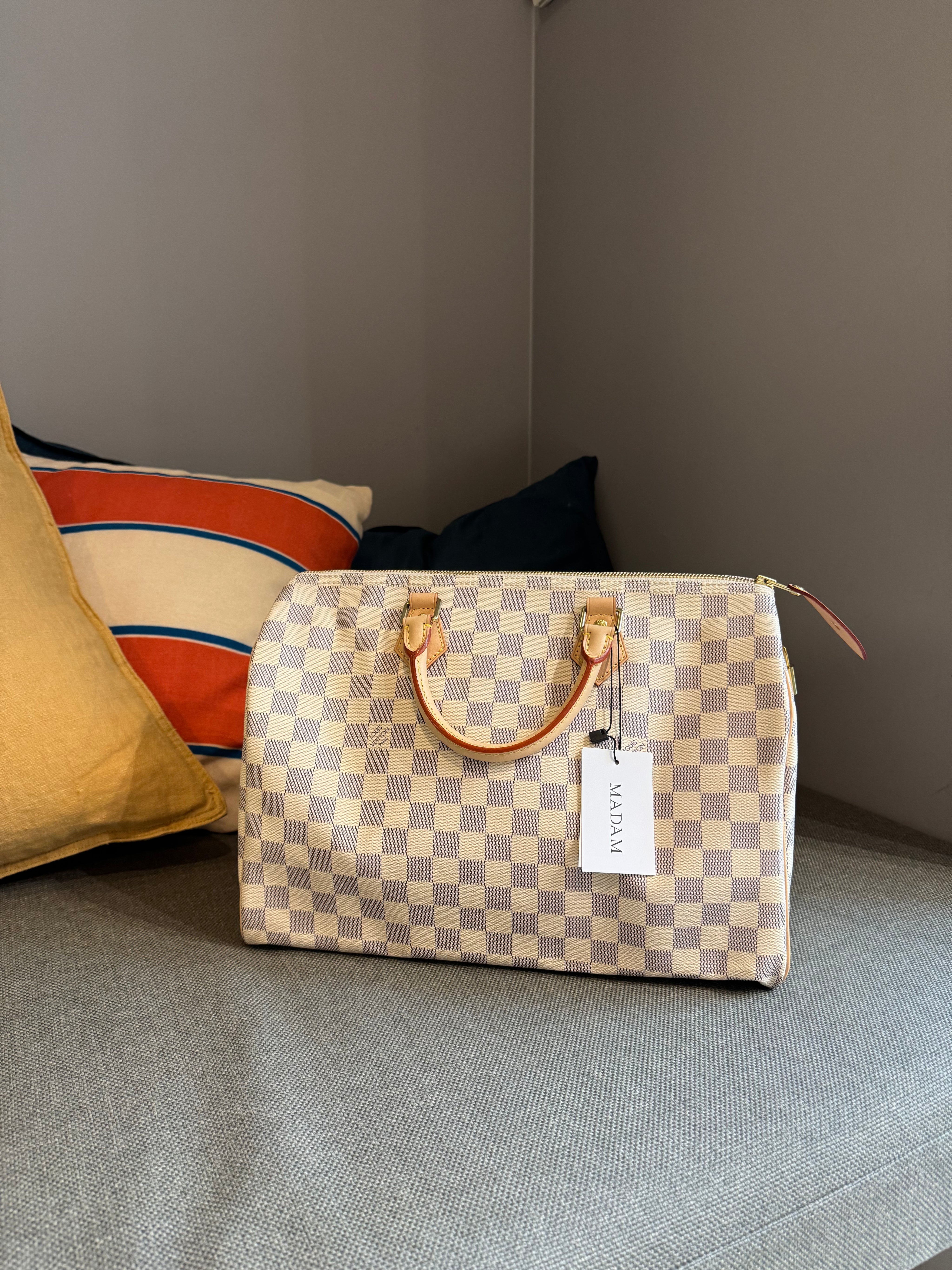 Louis Vuitton Speedy 35