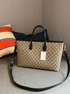 Gucci GG Supreme Tote Shopper