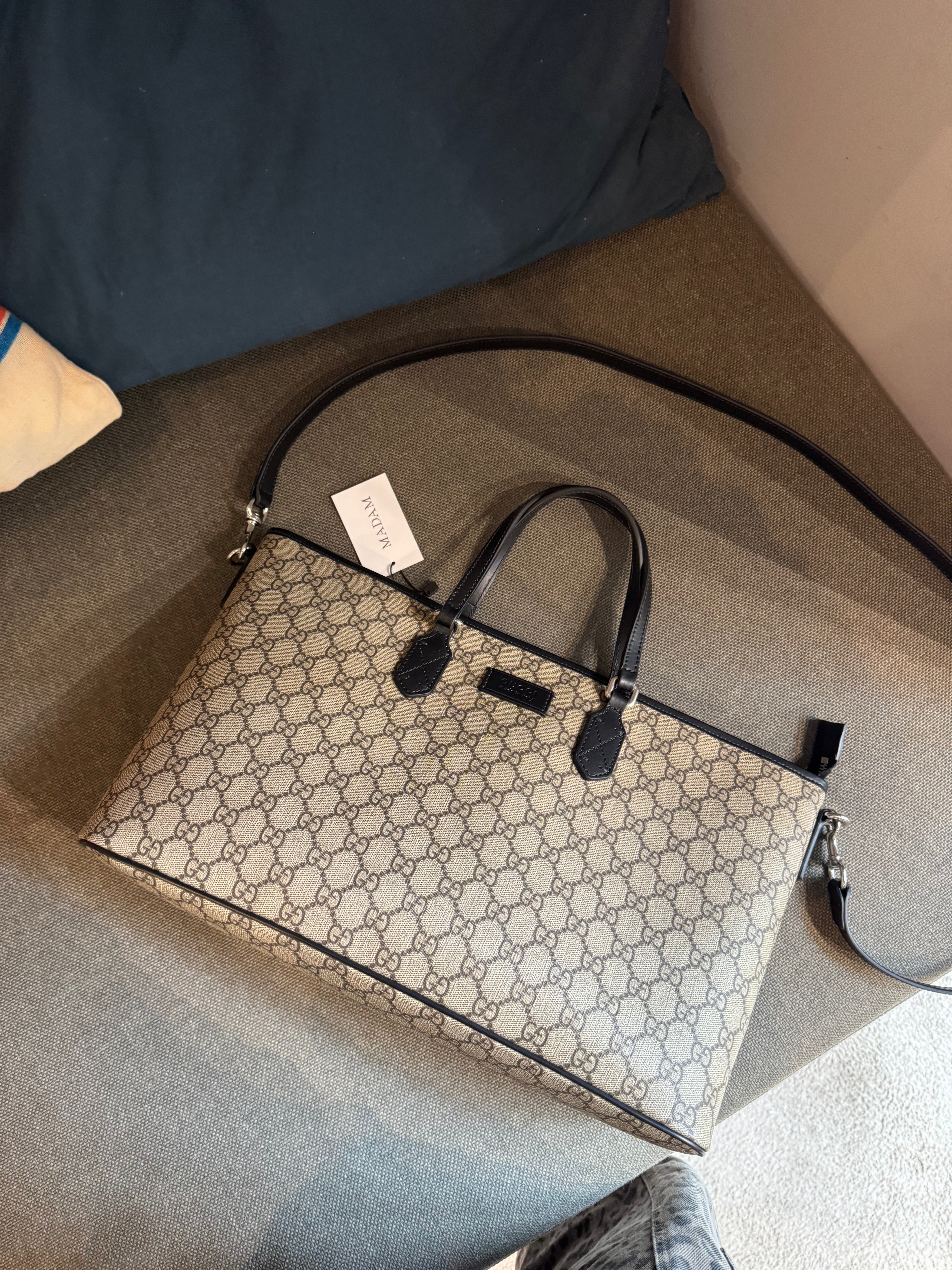 Gucci GG Supreme Tote Shopper