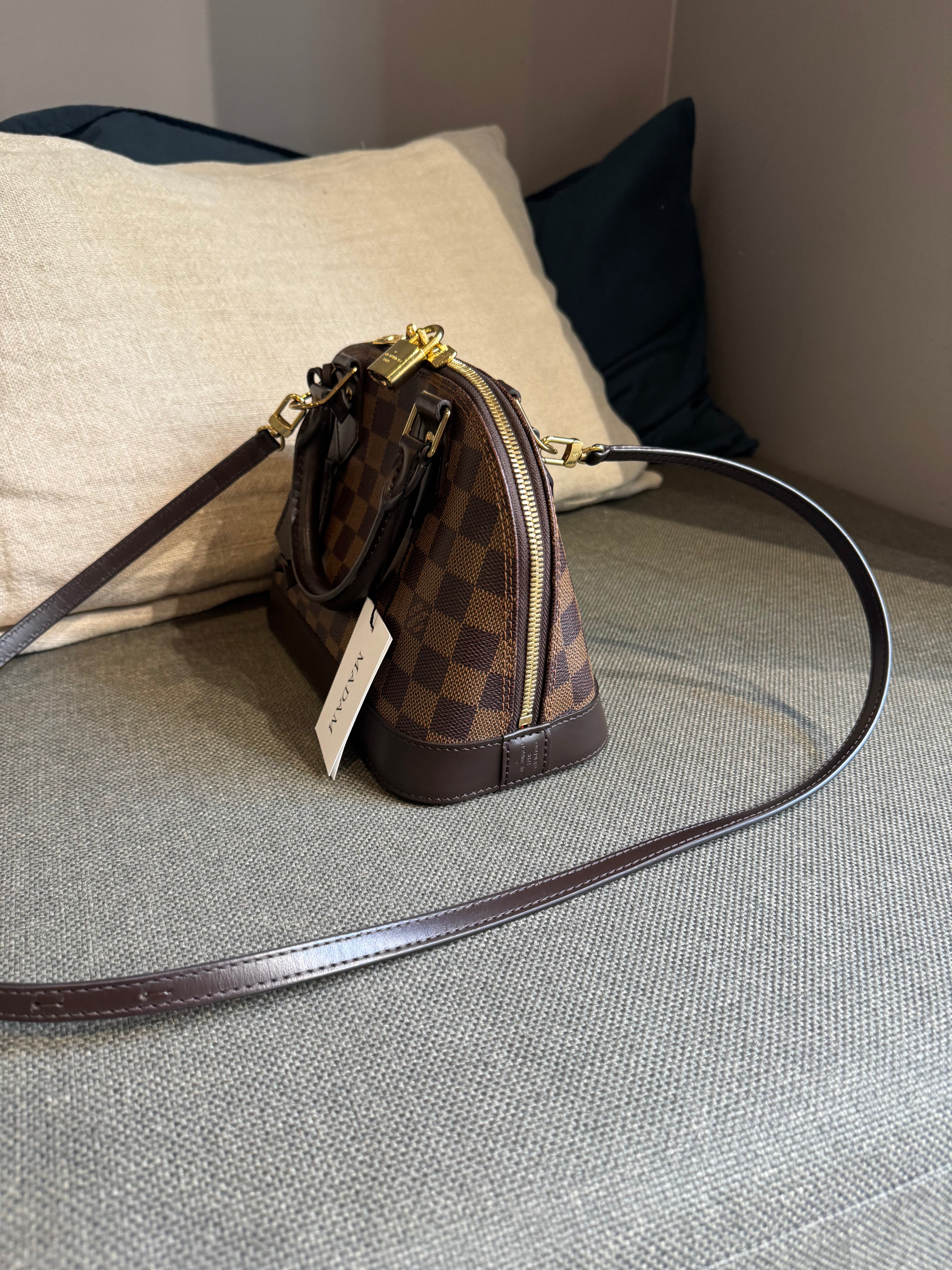 Louis Vuitton Alma BB Damier