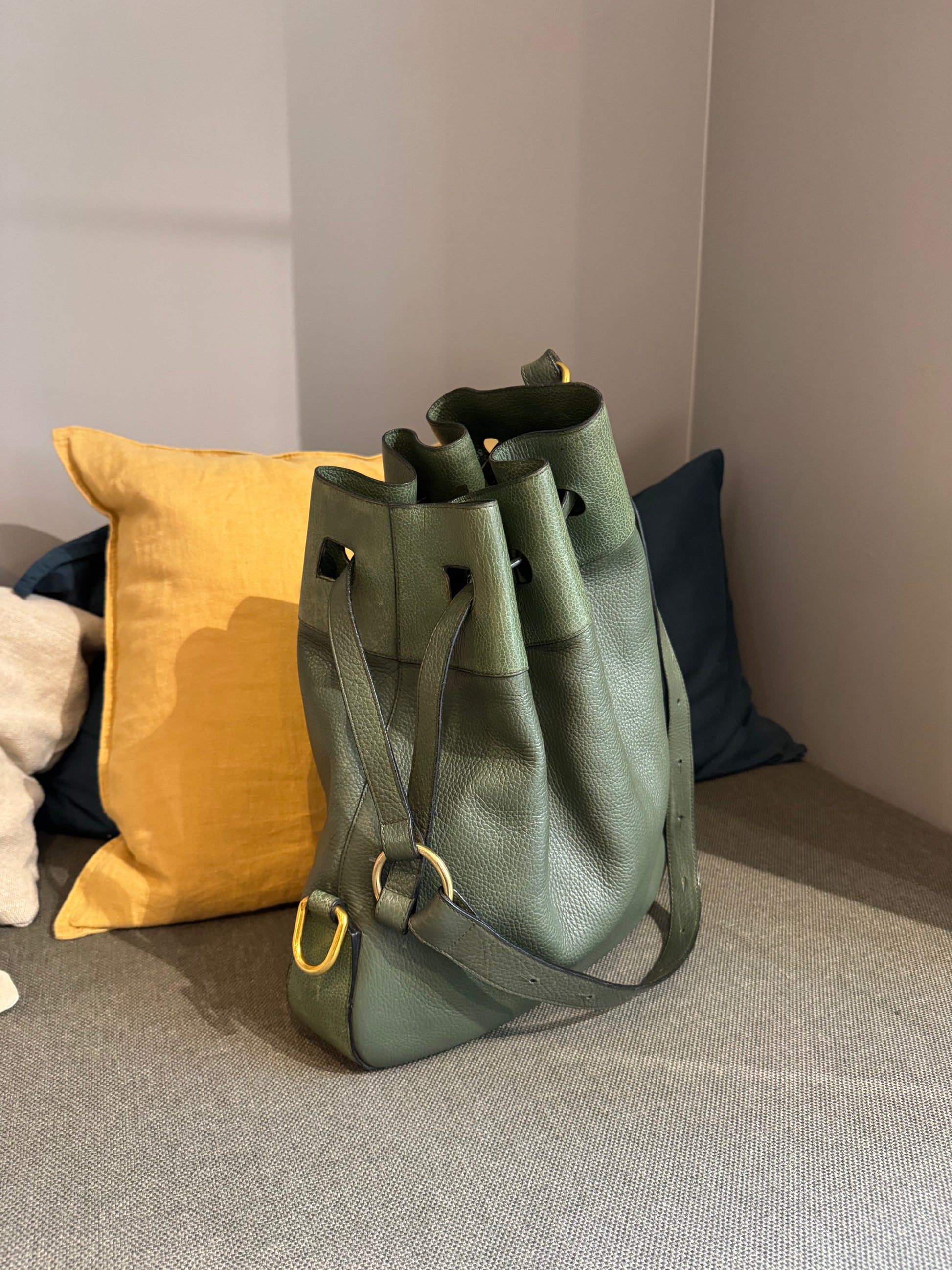 Delvaux Cattogan Trotteur Shoulder Bag