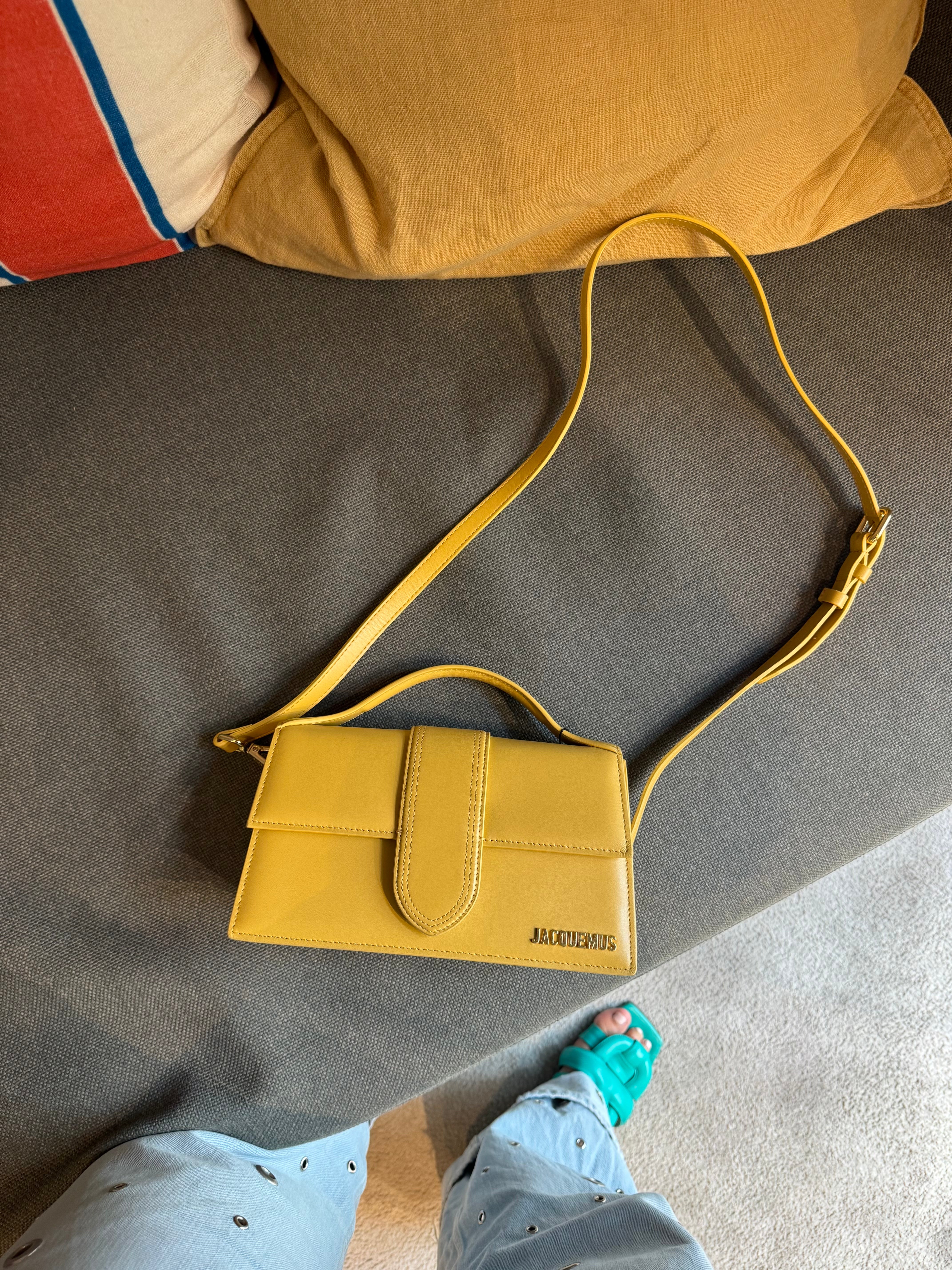 Jacquemus Le Grand Bambino