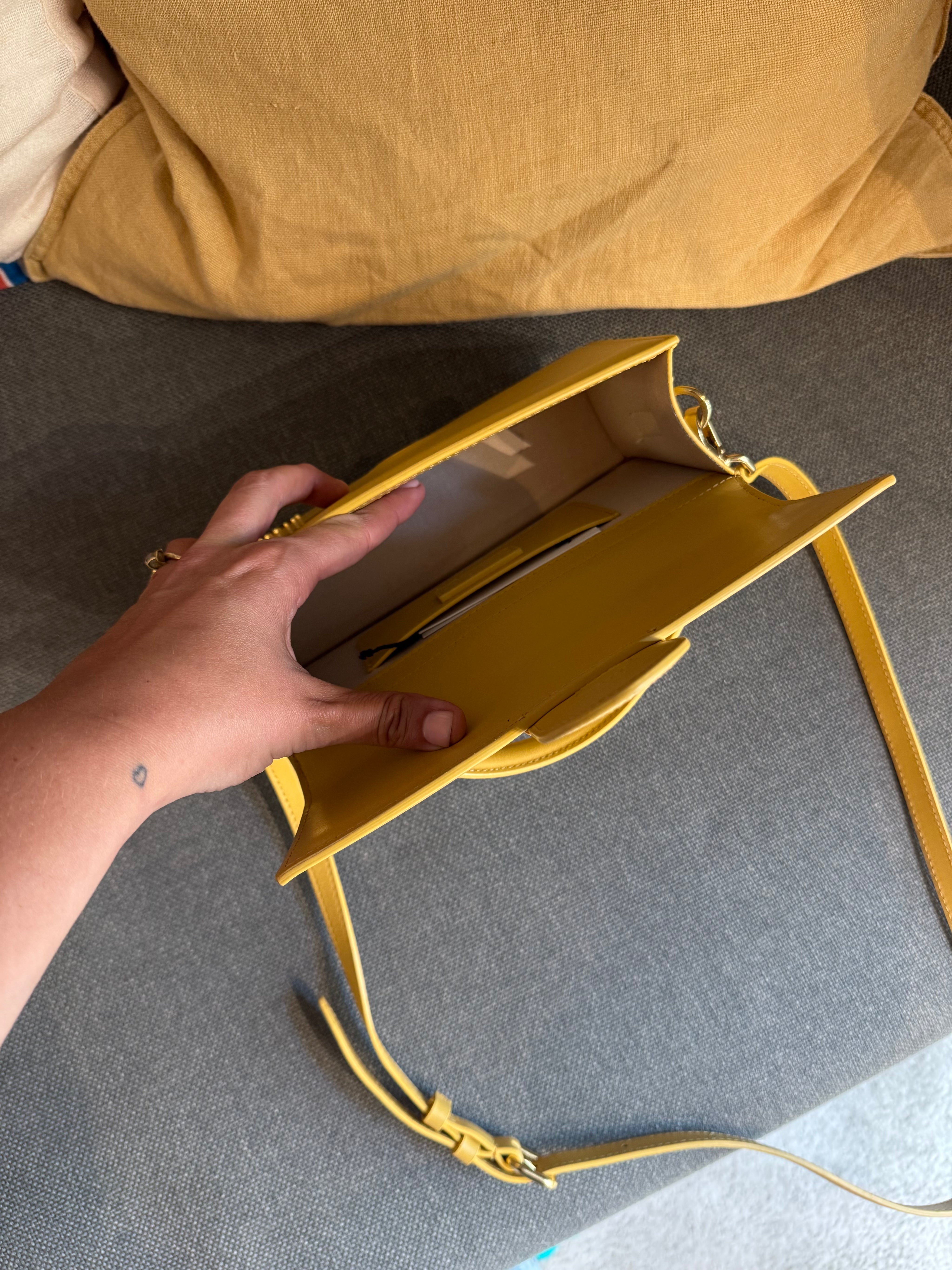 Jacquemus Le Grand Bambino
