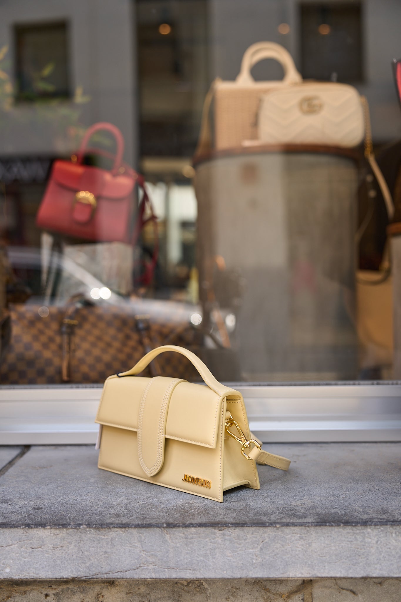 Jacquemus Light Butter Yellow / Beige Le Grand Bambino Bag