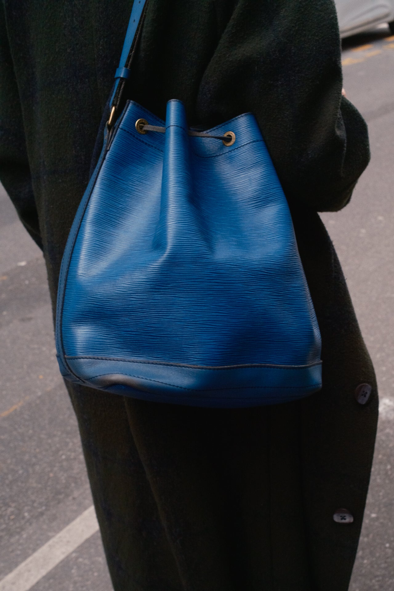 Louis Vuitton Blue Epi Leather Noé Shoulder Bag