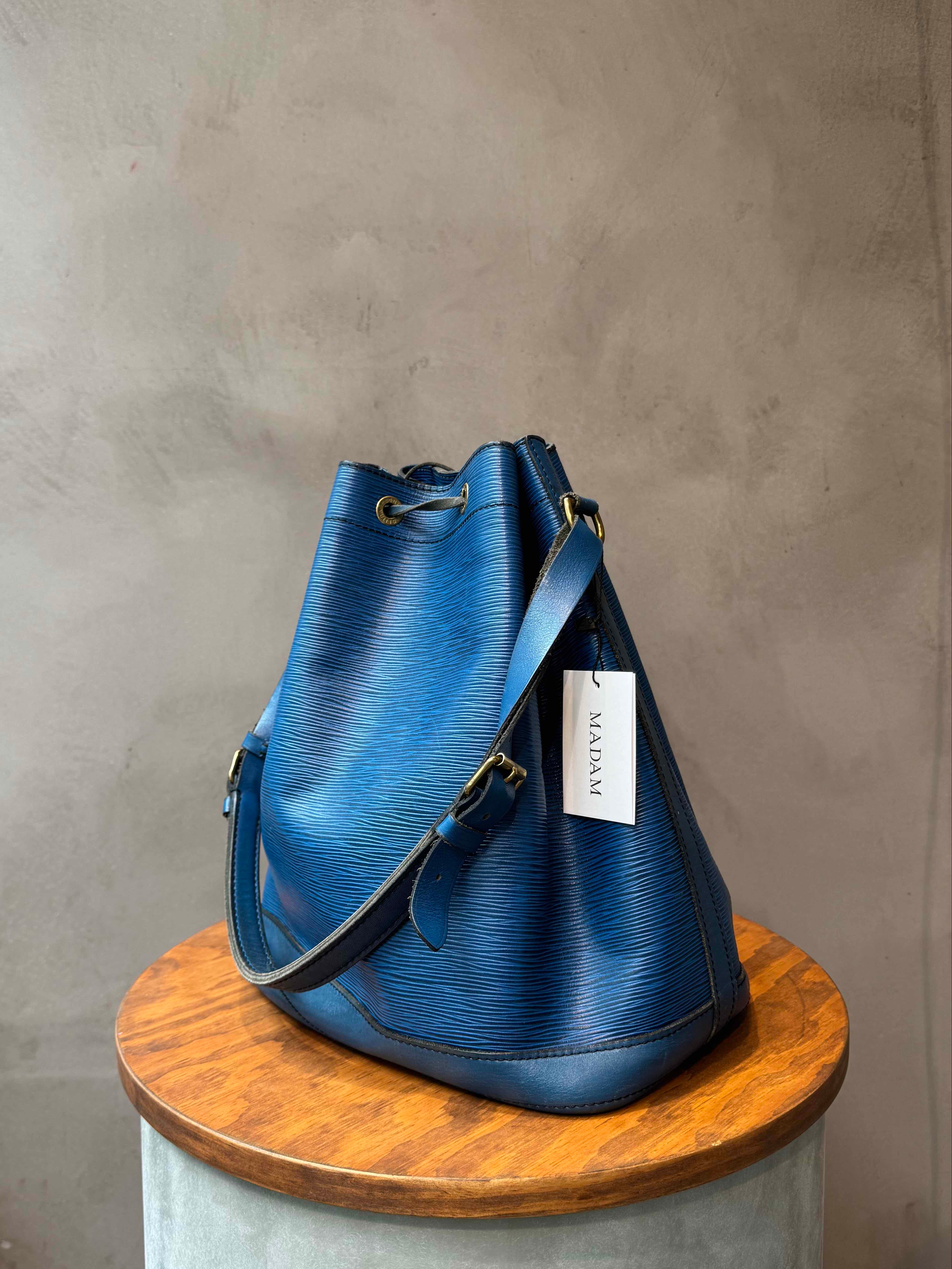 Louis Vuitton Blue Epi Leather Noé Shoulder Bag
