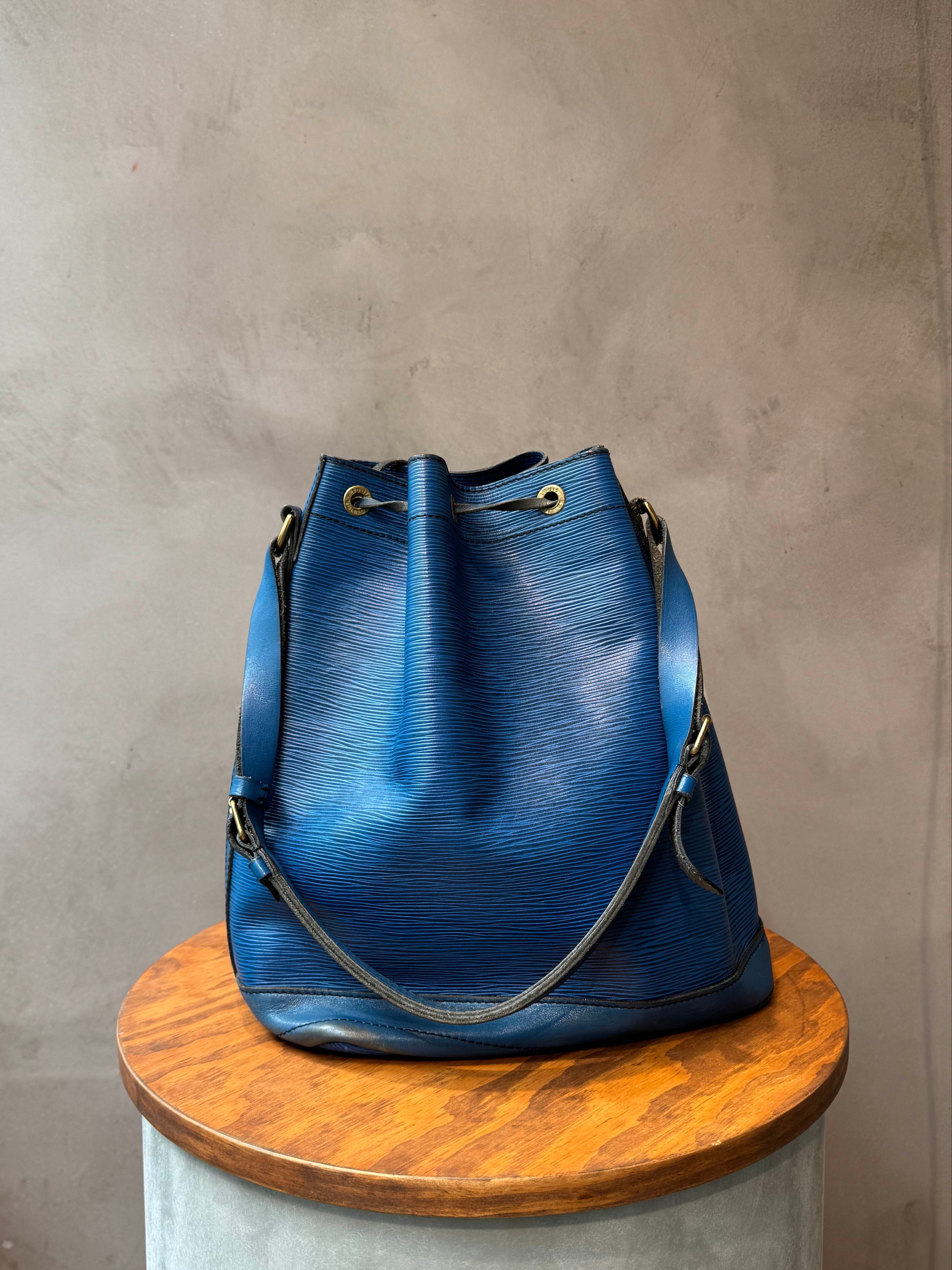 Louis Vuitton Blue Epi Leather Noé Shoulder Bag