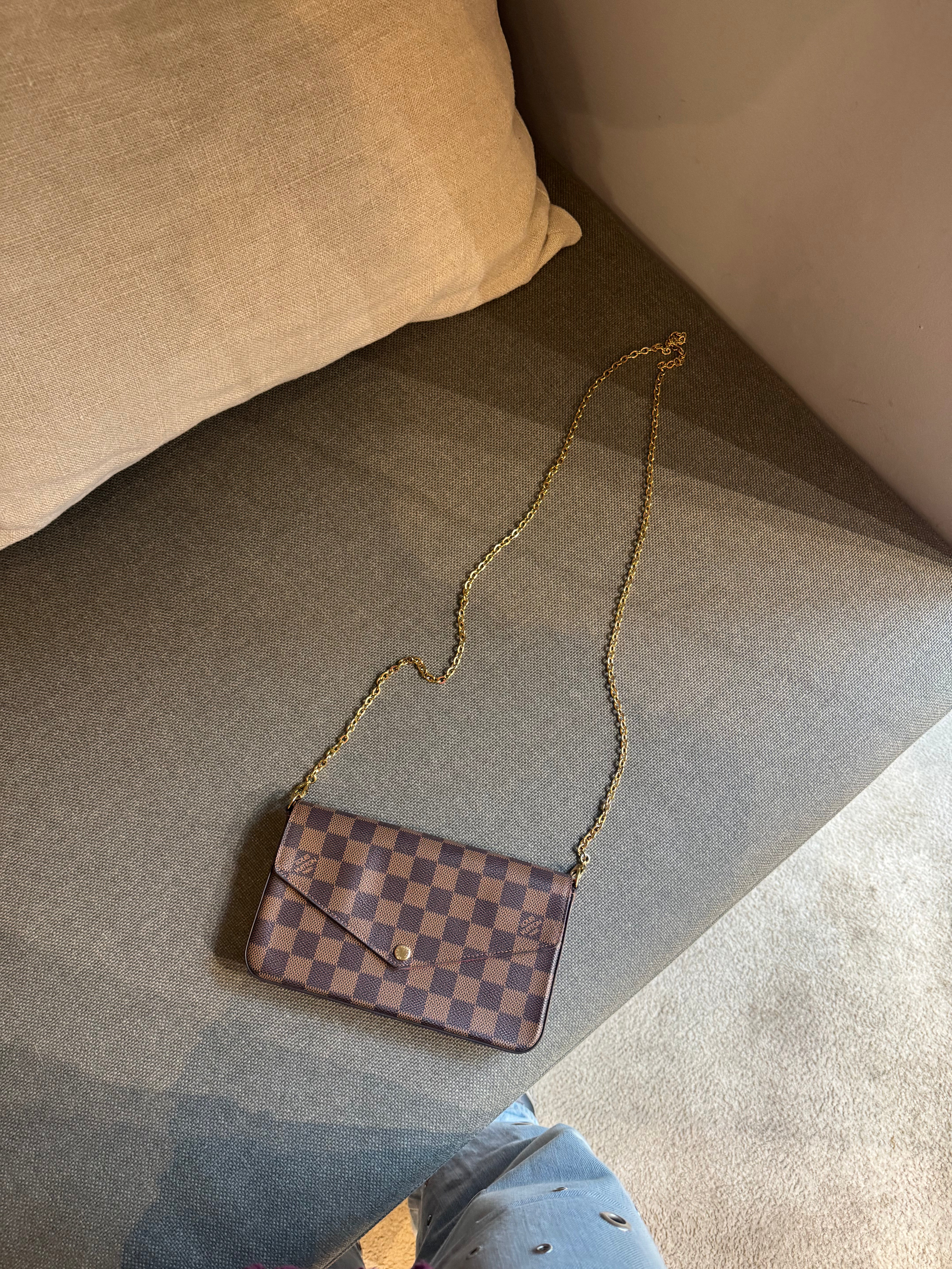 Louis Vuitton Damier Félicie Pochette