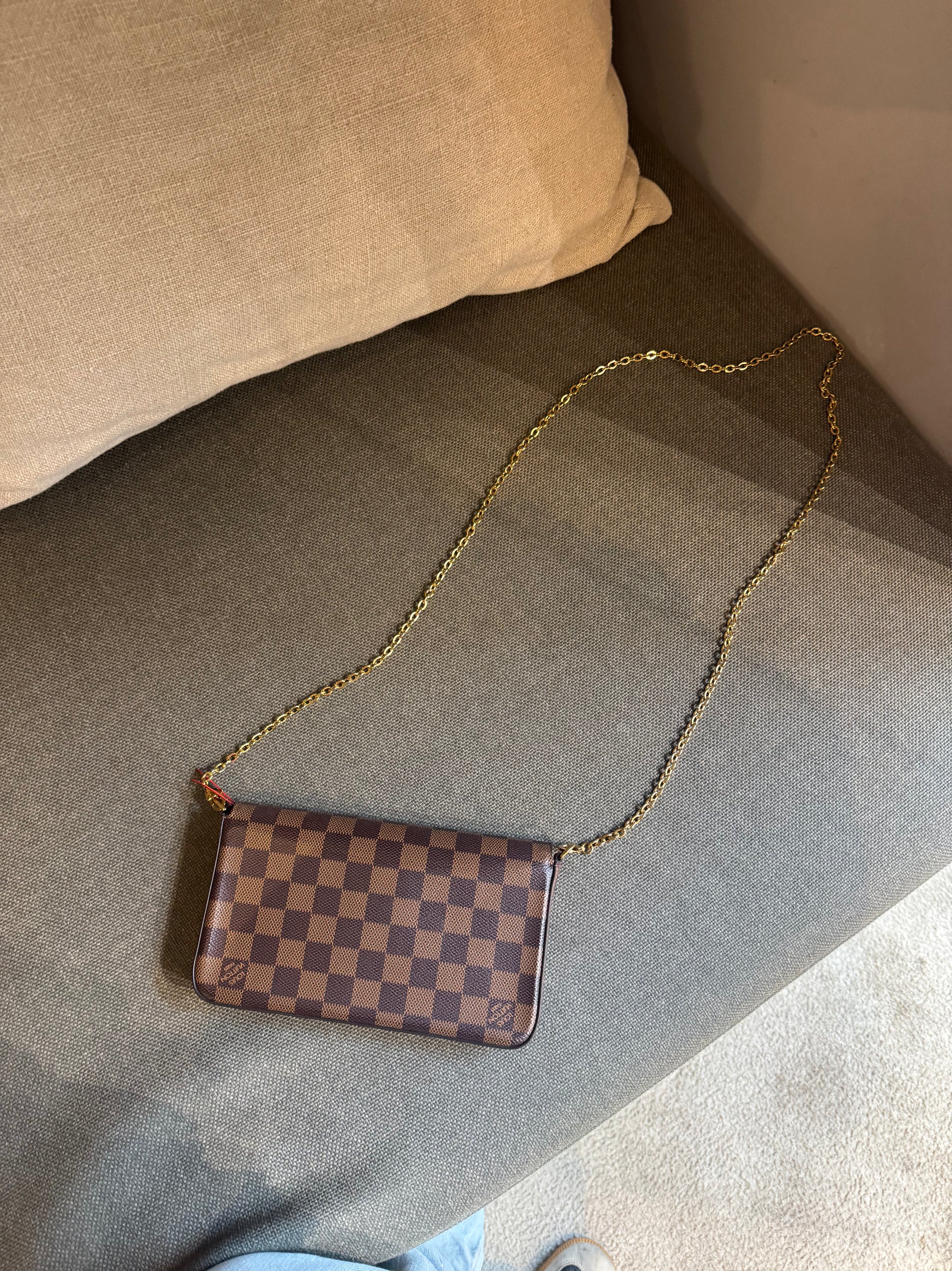 Louis Vuitton Damier Félicie Pochette