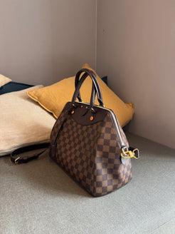 Louis Vuitton Mews Damier