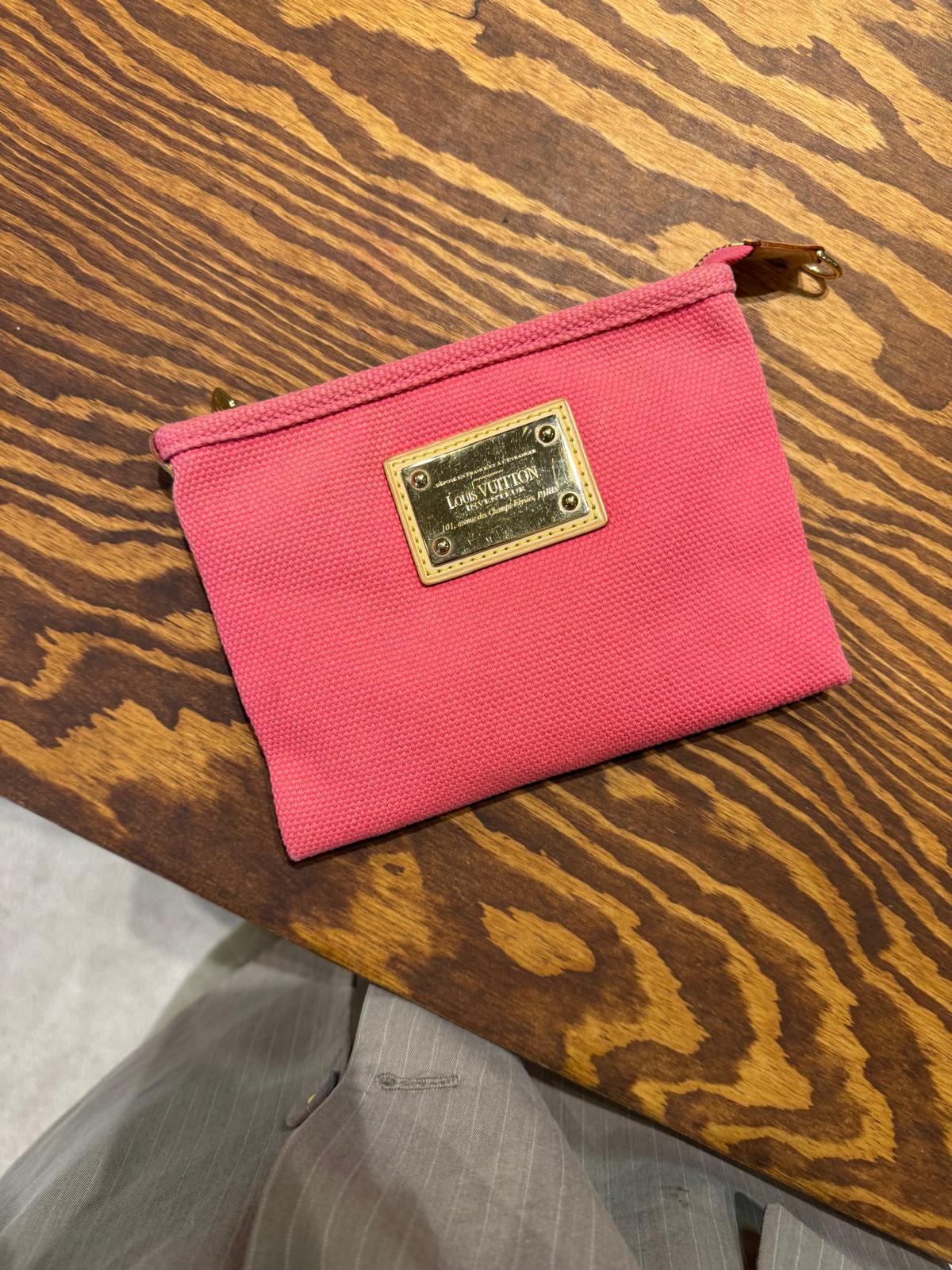 Louis Vuitton Mini Pochette