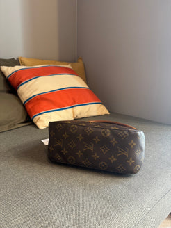 Louis Vuitton Monogram Vintage Looping Shoulder Bag