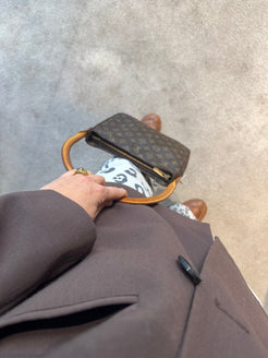 Louis Vuitton Monogram Vintage Looping Shoulder Bag