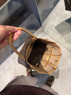 Louis Vuitton Neverfull MM Monogram