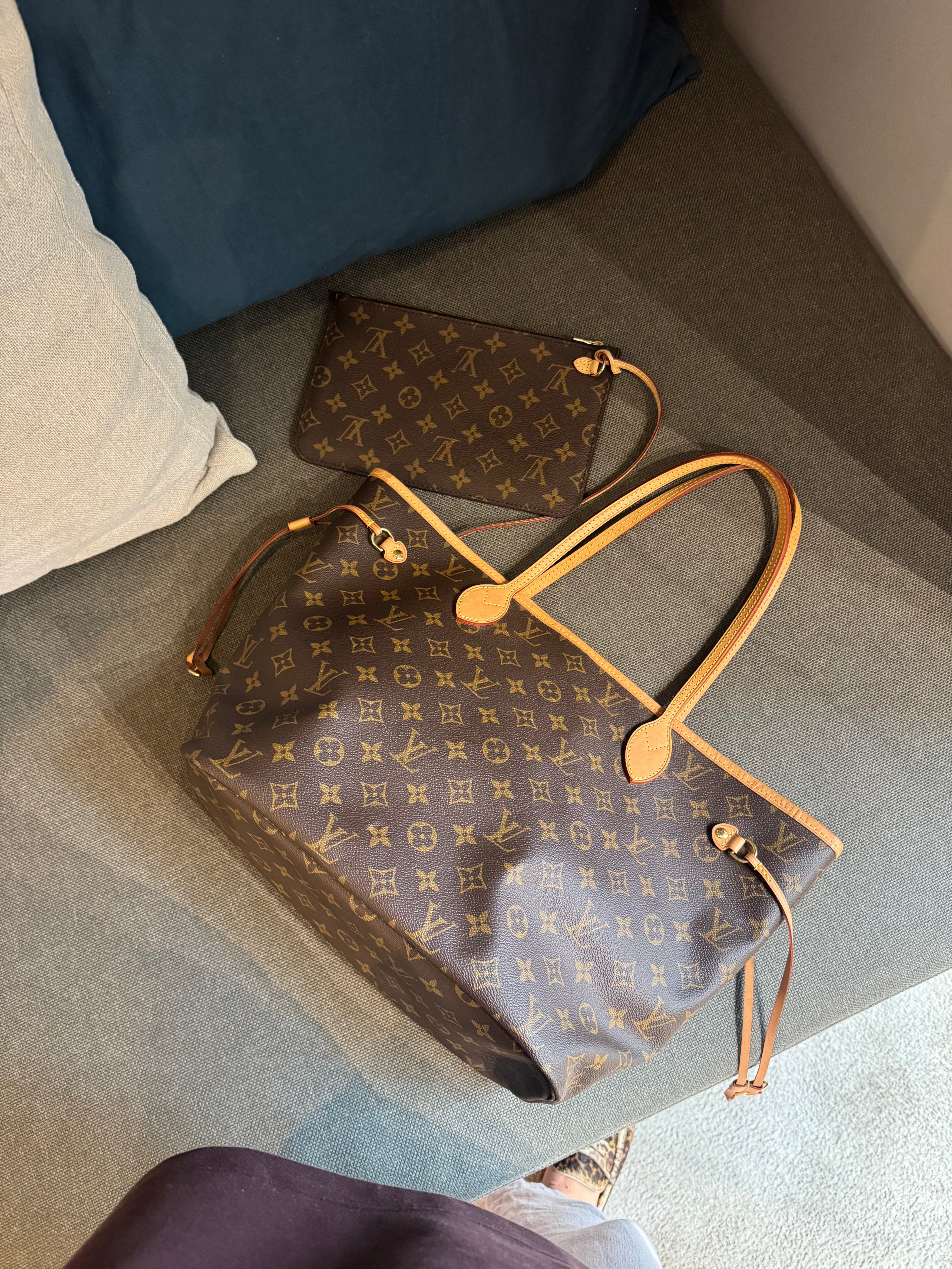 Louis Vuitton Neverfull MM Monogram